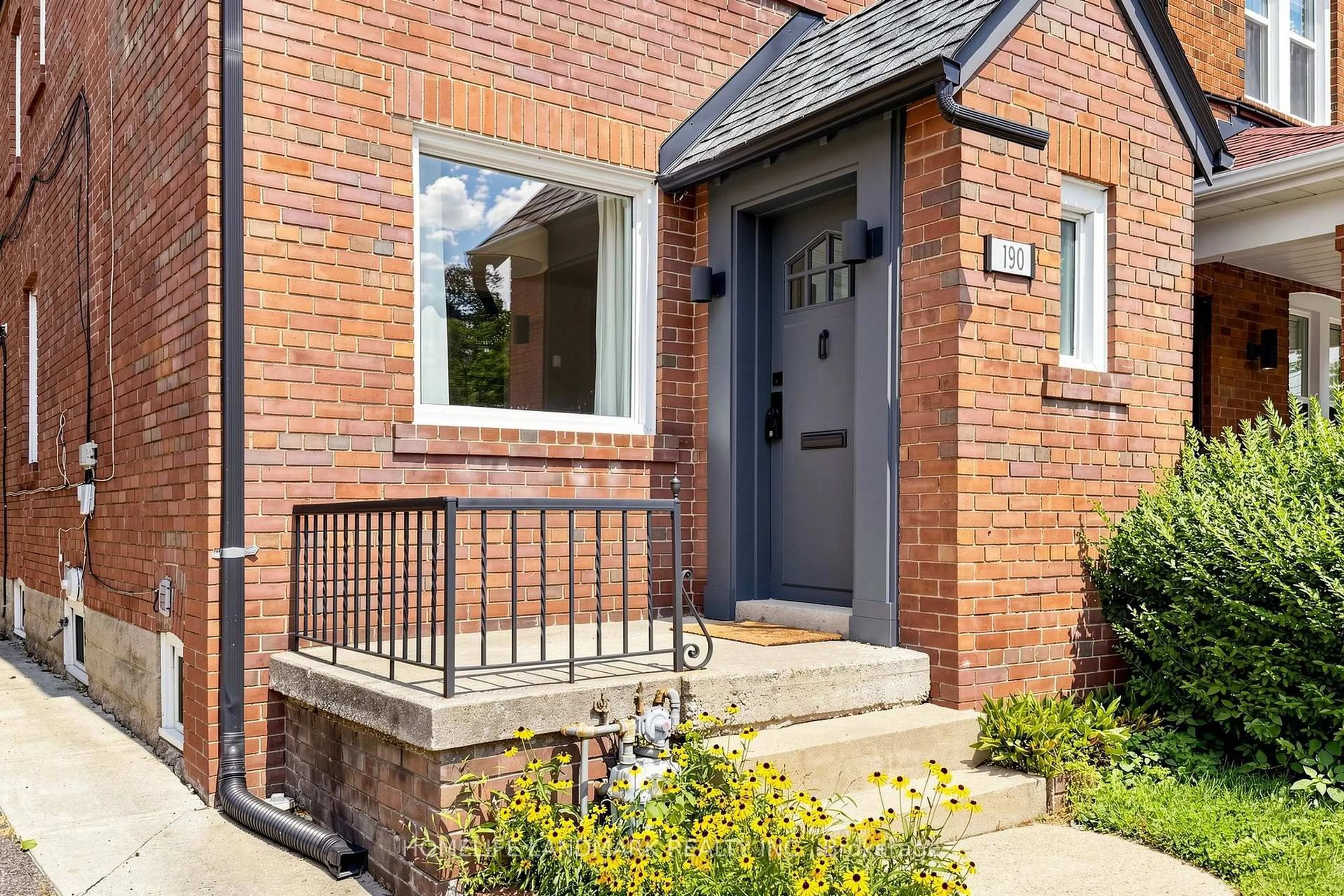 Home with brick exterior material, street for 190 Lawrence Ave, Toronto Ontario M5M 1A8