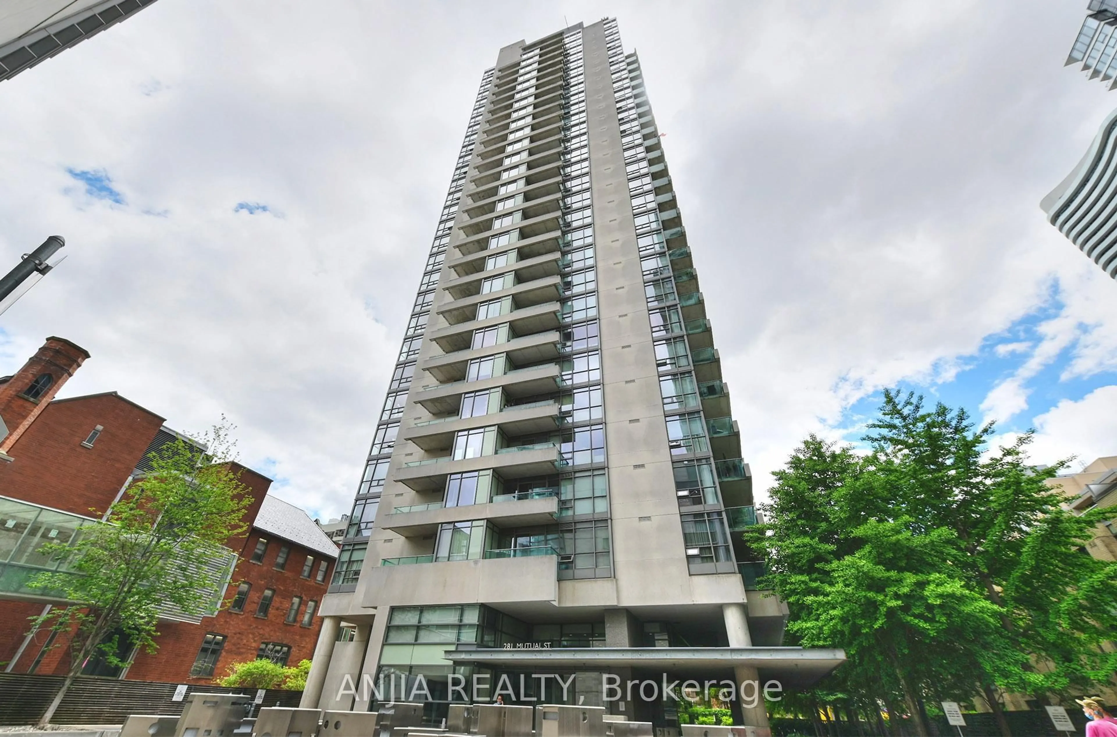 A pic from outside/outdoor area/front of a property/back of a property/a pic from drone, building for 281 Mutual St #1001, Toronto Ontario M4Y 3C4