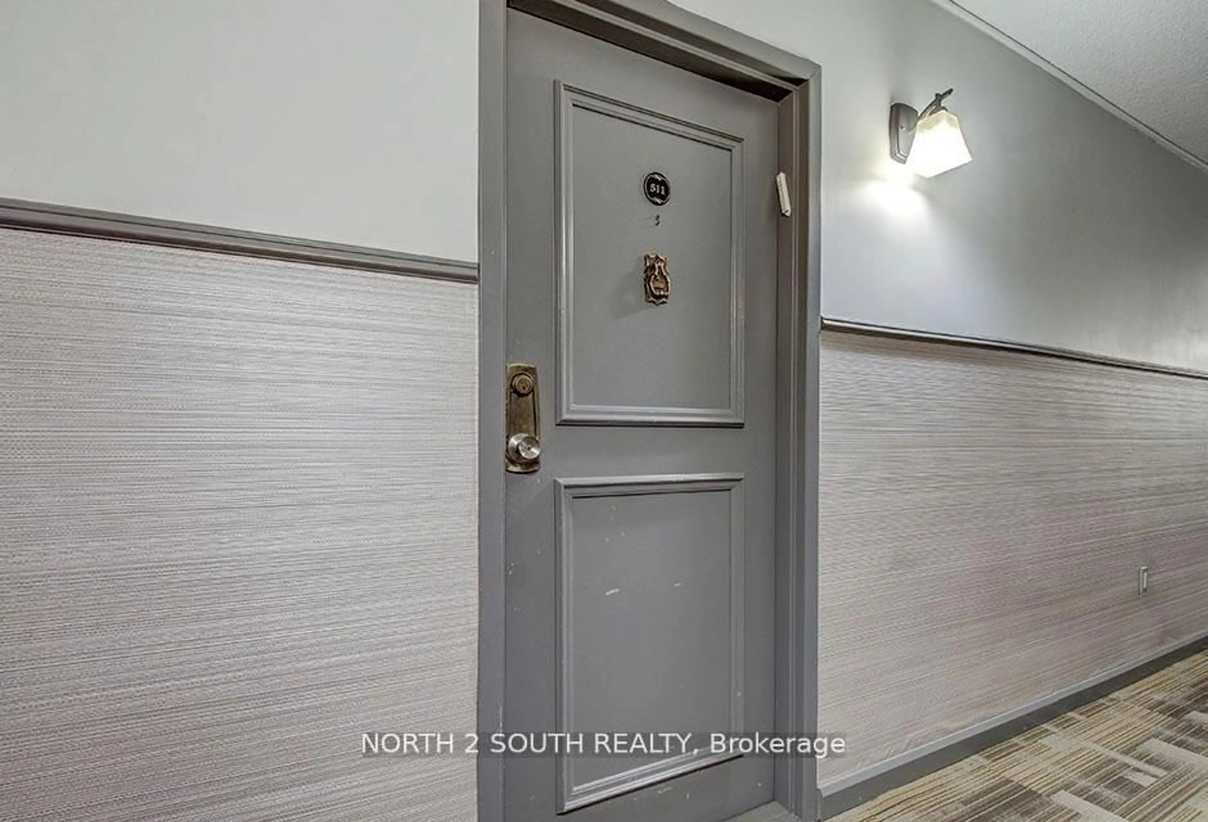 Indoor entryway for 175 Hilda Ave #511, Toronto Ontario M2M 1V8