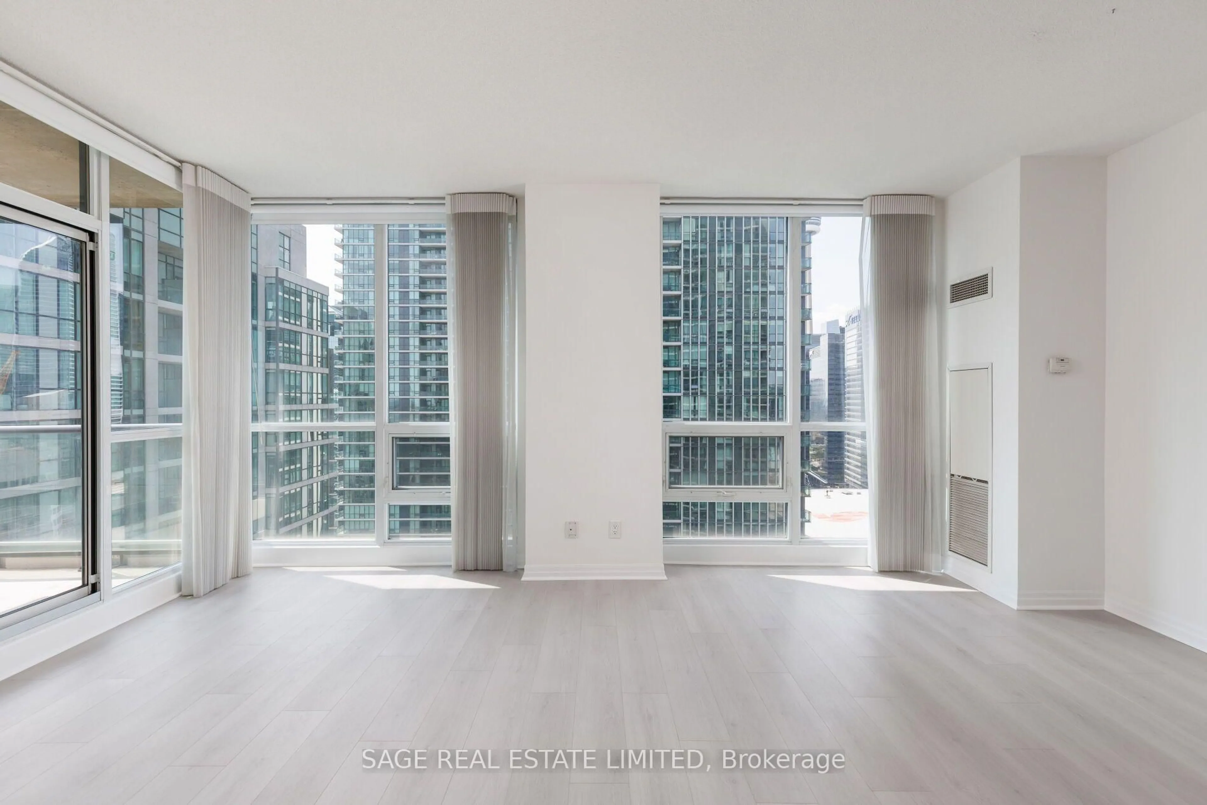 A pic of a room for 16 Yonge St #2711, Toronto Ontario M5E 2A1