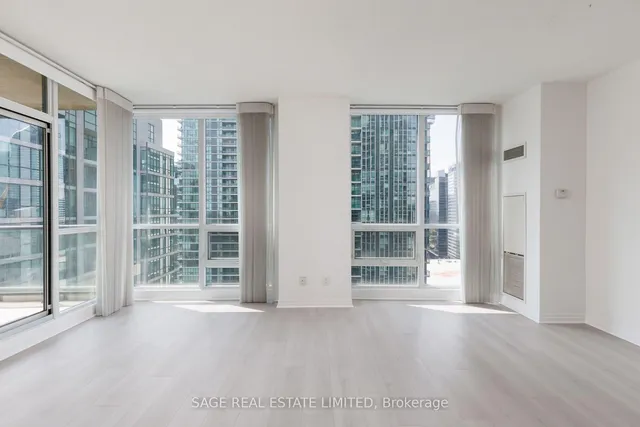 16 Yonge St #2711, Toronto 2