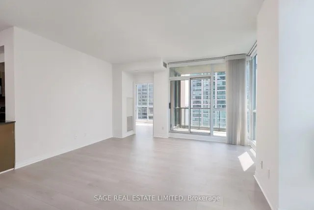 16 Yonge St #2711, Toronto 5