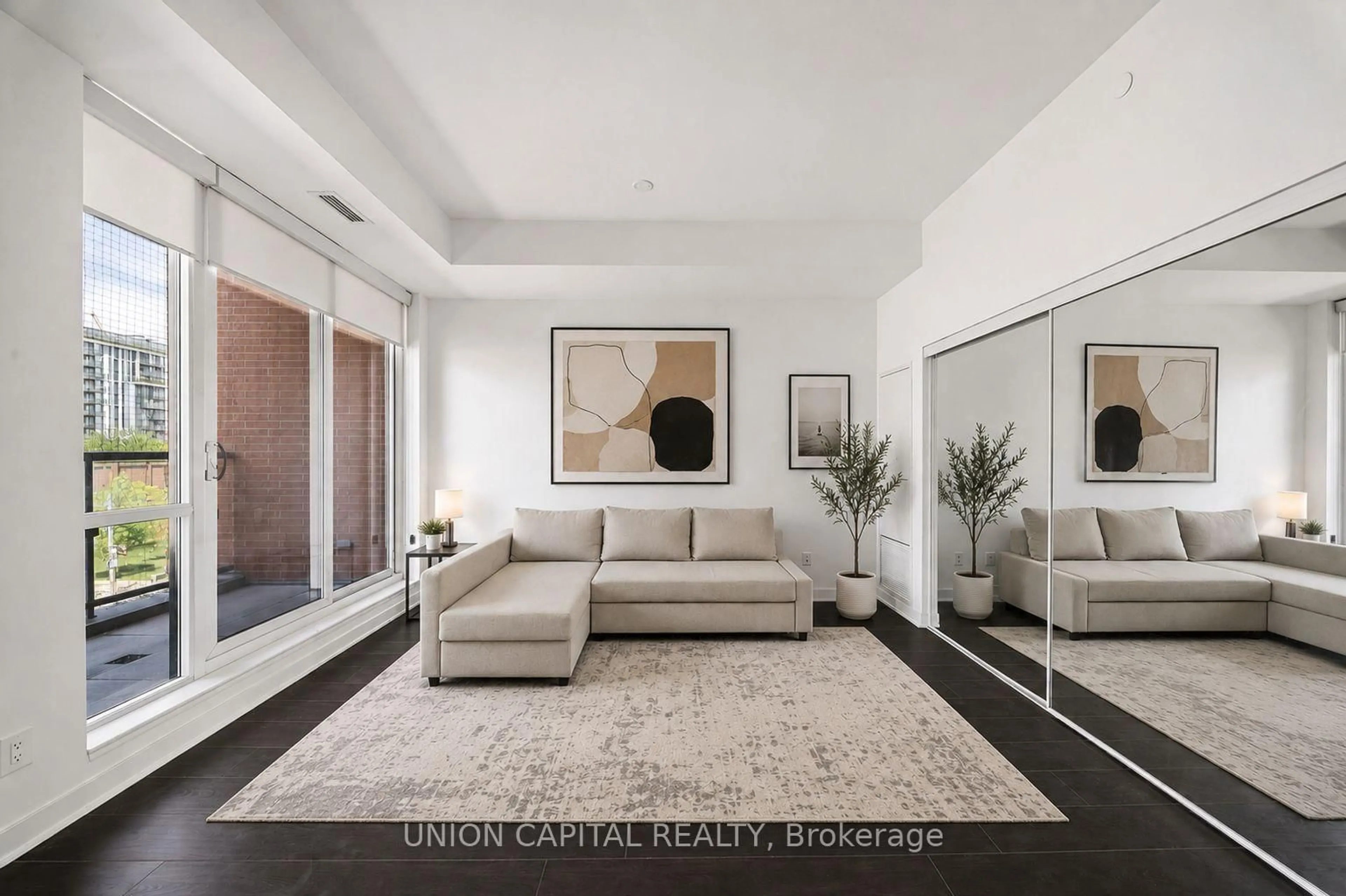 Unknown for 170 Sumach St #417, Toronto Ontario M5A 0C3