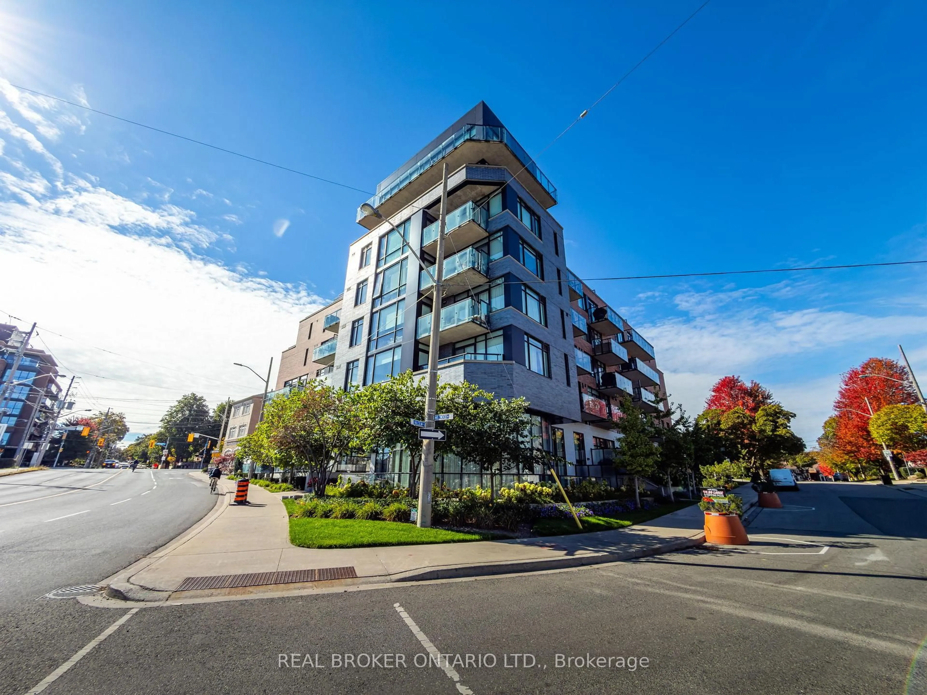 A pic from outside/outdoor area/front of a property/back of a property/a pic from drone, street for 25 Malcolm Rd #606, Toronto Ontario M4G 0C1