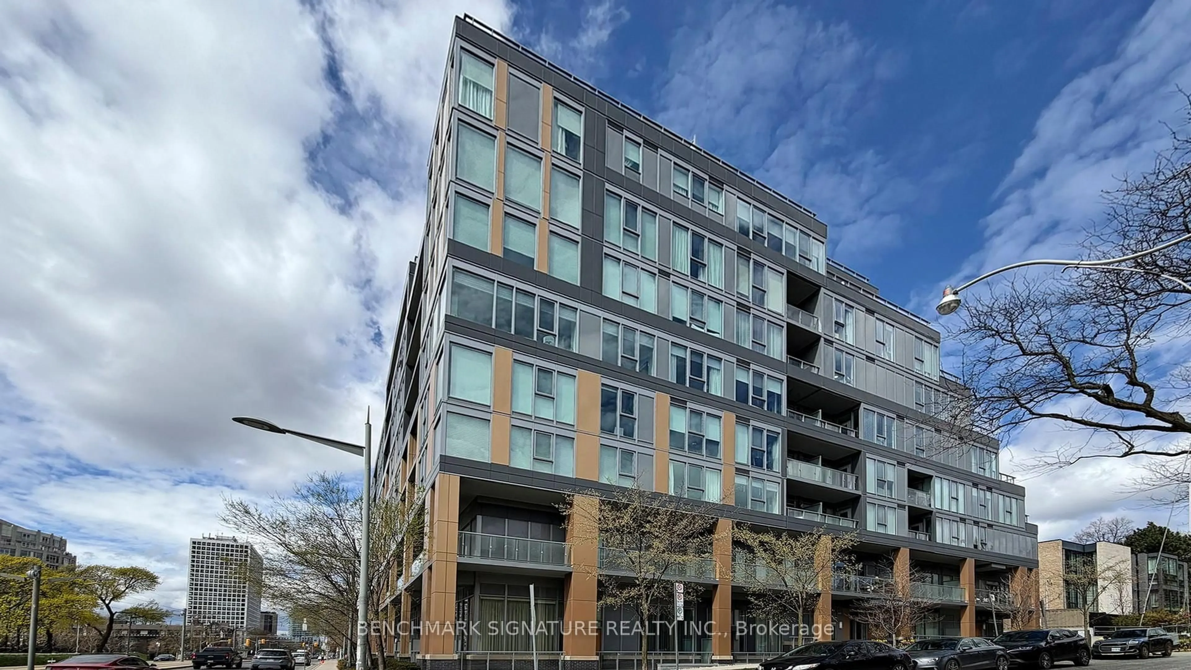 Unknown for 6 Parkwood Ave #Th106, Toronto Ontario M4V 0A3