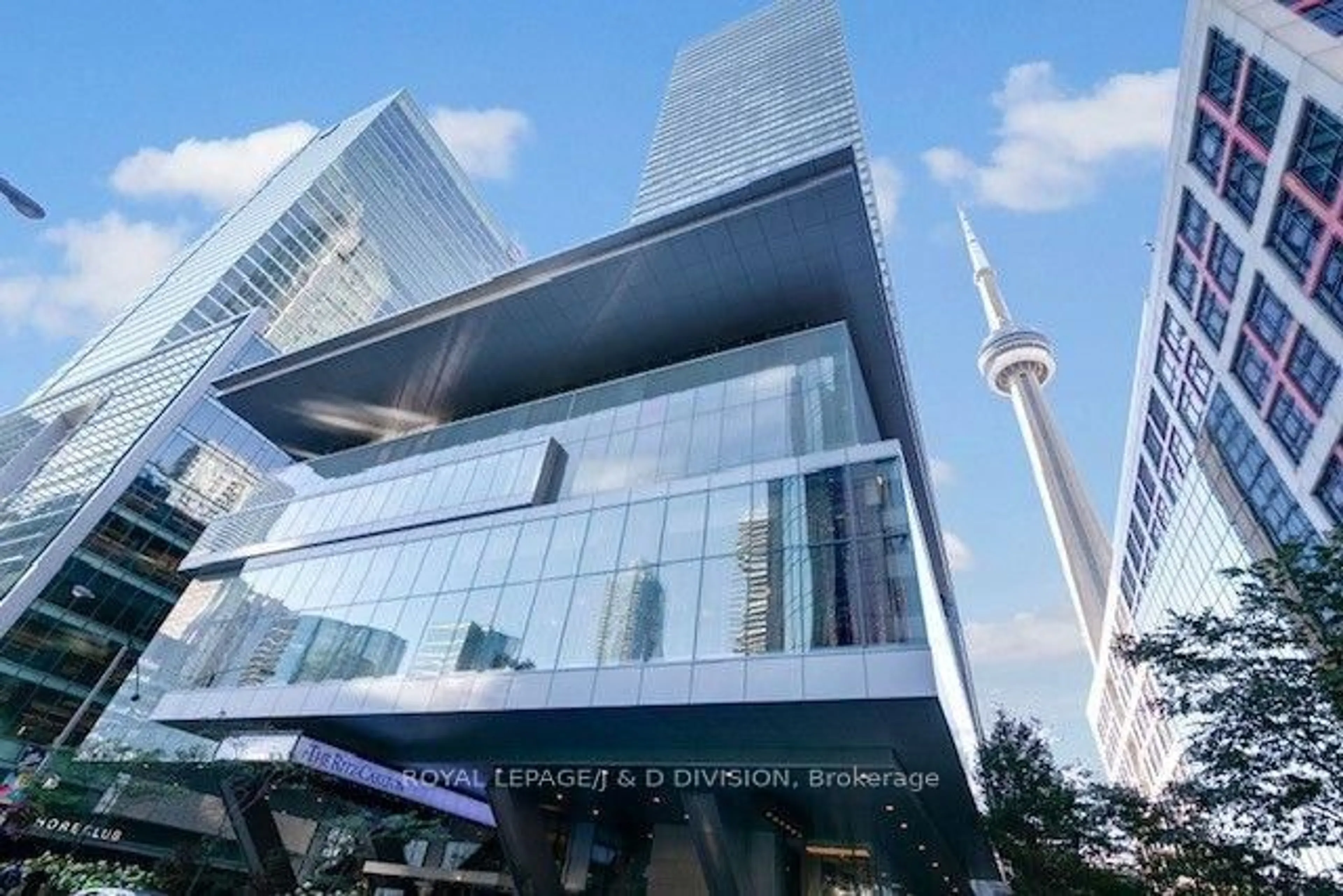 Indoor foyer for 183 Wellington St #3405, Toronto Ontario M5V 0A1