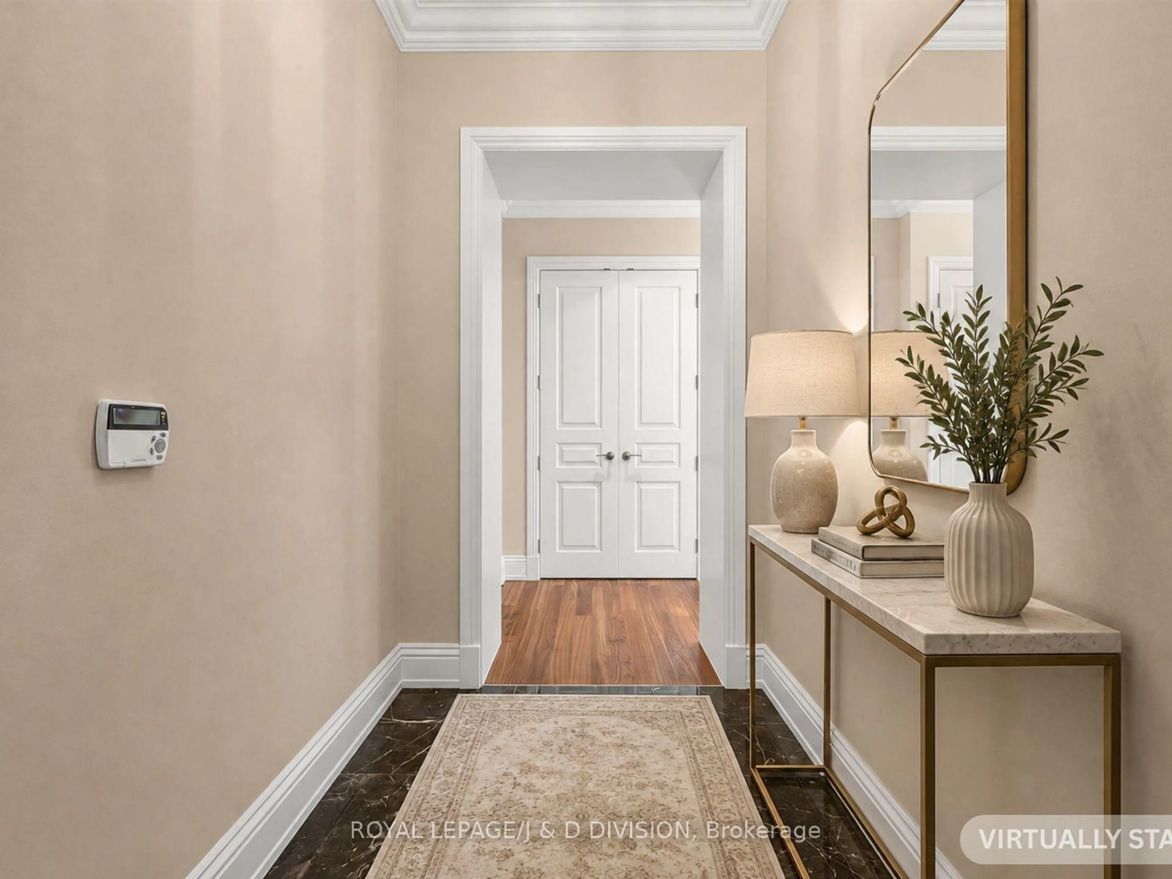 Indoor entryway for 183 Wellington St #3405, Toronto Ontario M5V 0A1