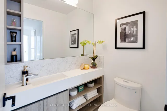 319 Jarvis St #2515, Toronto 4