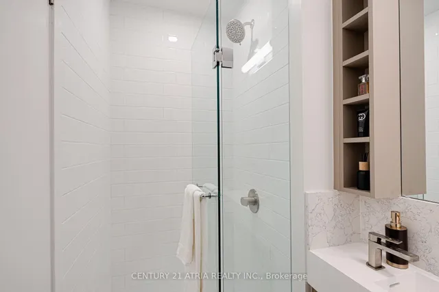 319 Jarvis St #2515, Toronto 5