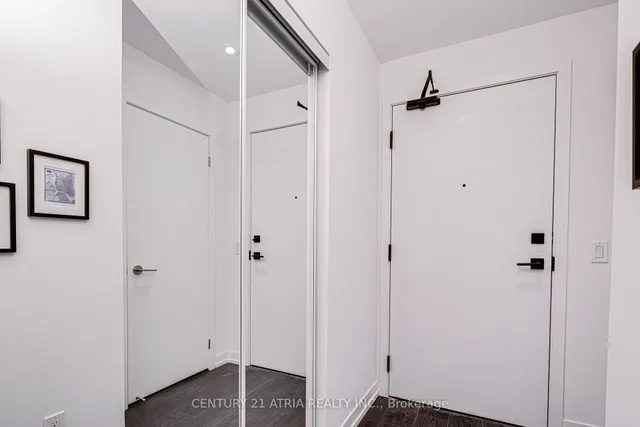 55 Mercer St #322, Toronto 5