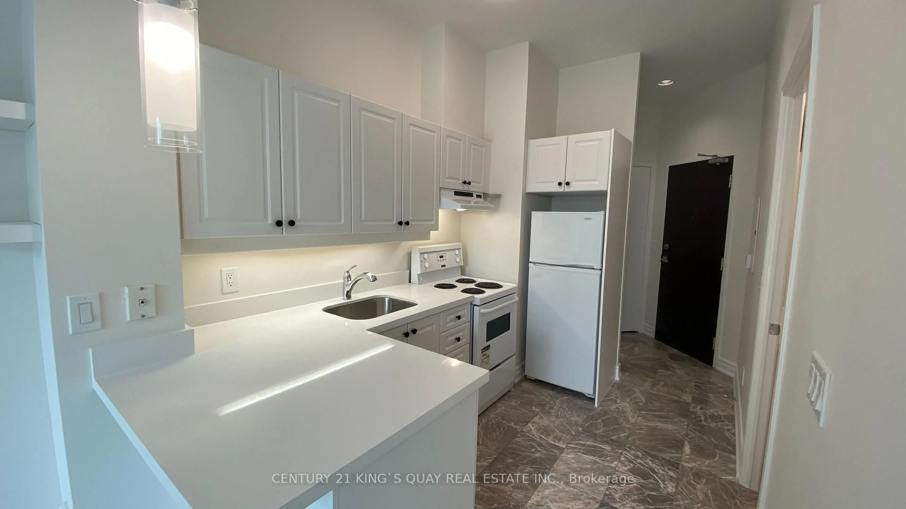 Standard kitchen, ceramic/tile floor for 7 King St #1214, Toronto Ontario M5C 3C5