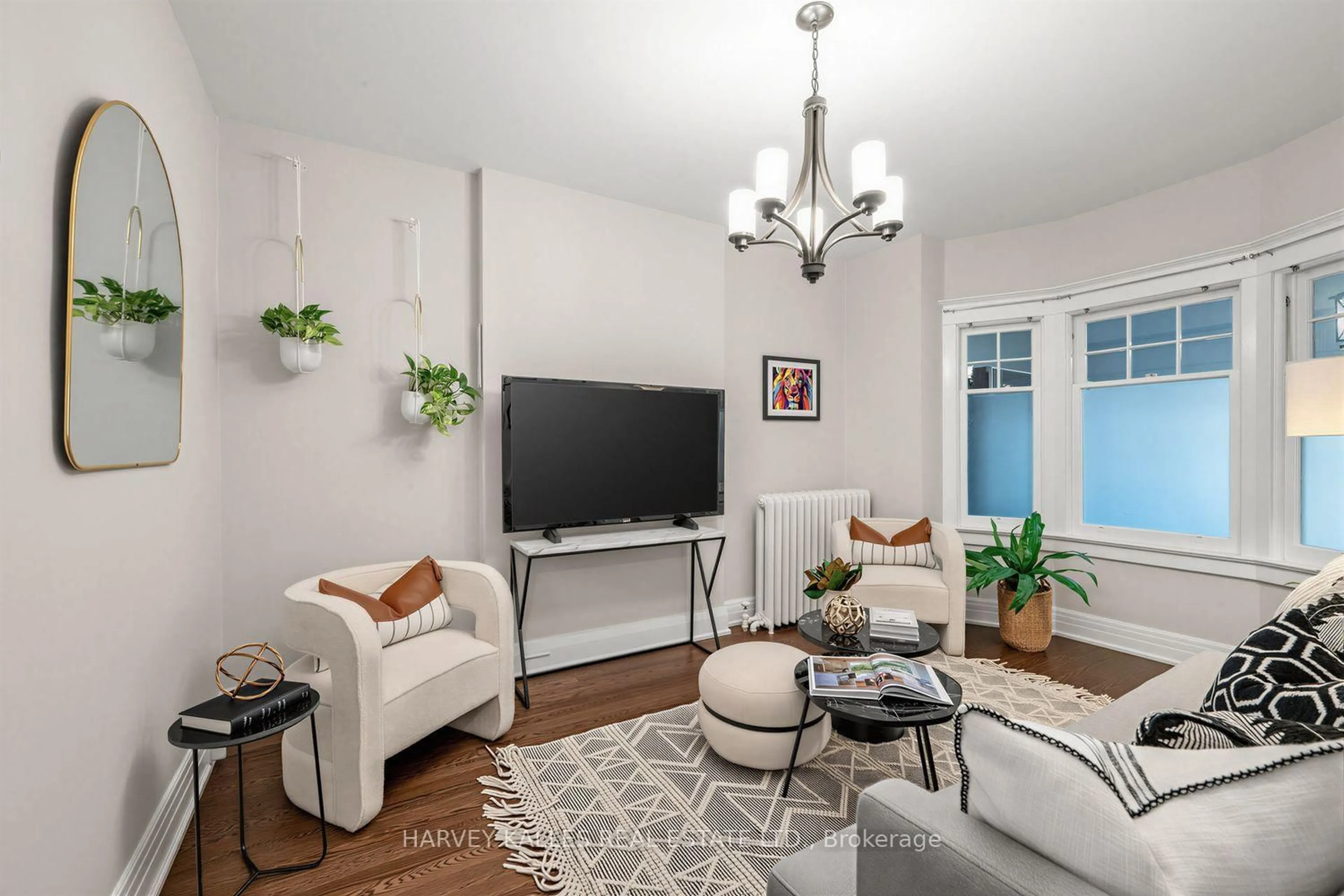 Living room with furniture, unknown for 61 Appleton Ave, Toronto Ontario M6E 3A4
