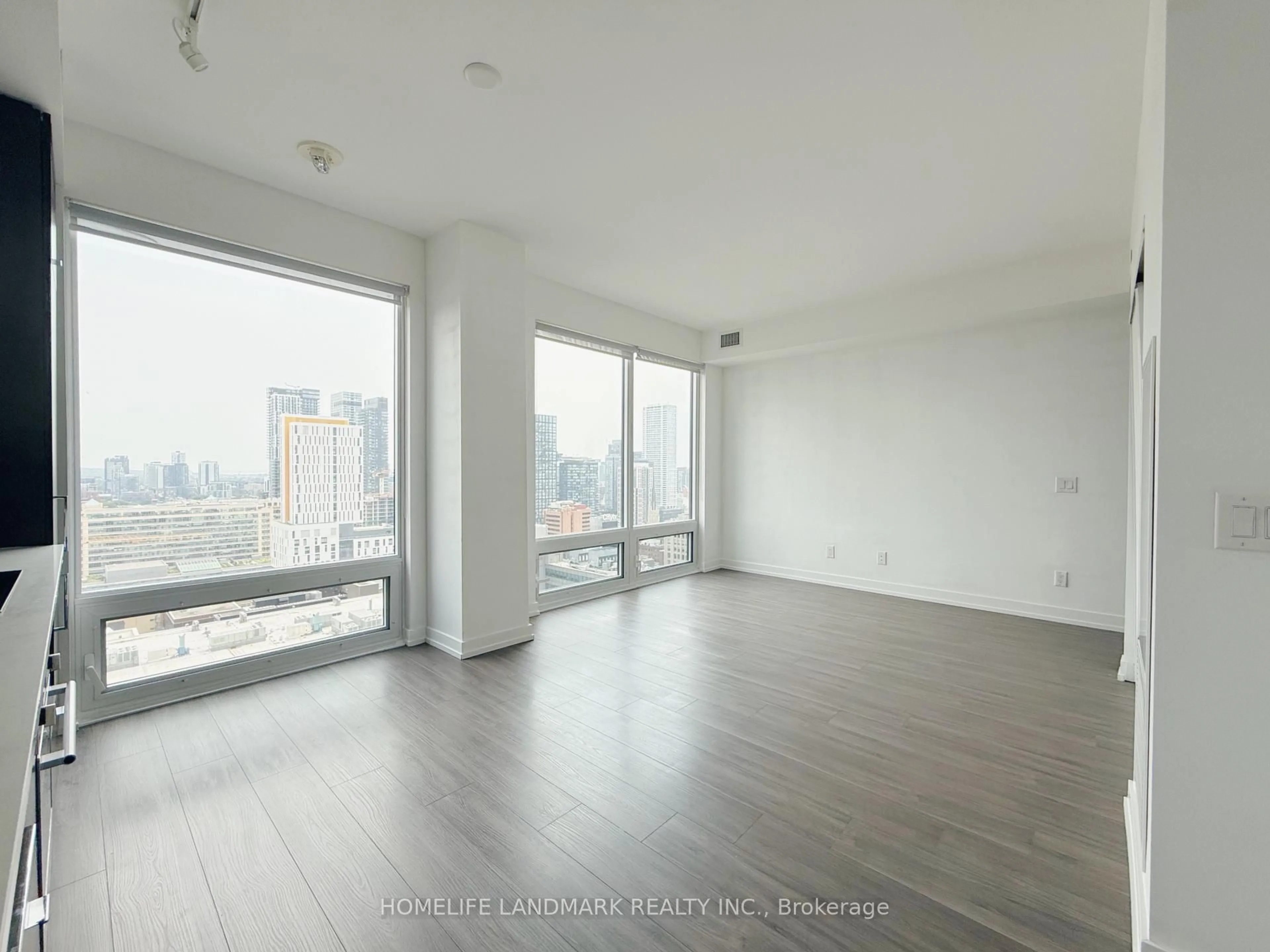 A pic of a room for 20 Edward St #2202, Toronto Ontario M5G 0C5