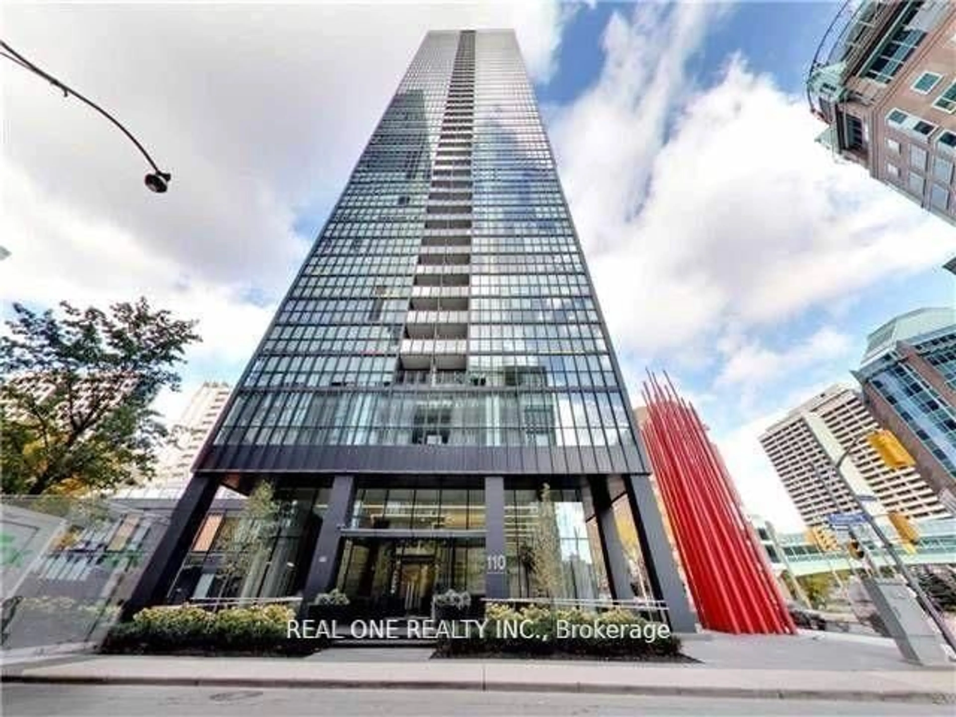 Indoor foyer for 110 Charles St #3505, Toronto Ontario M4Y 1T5