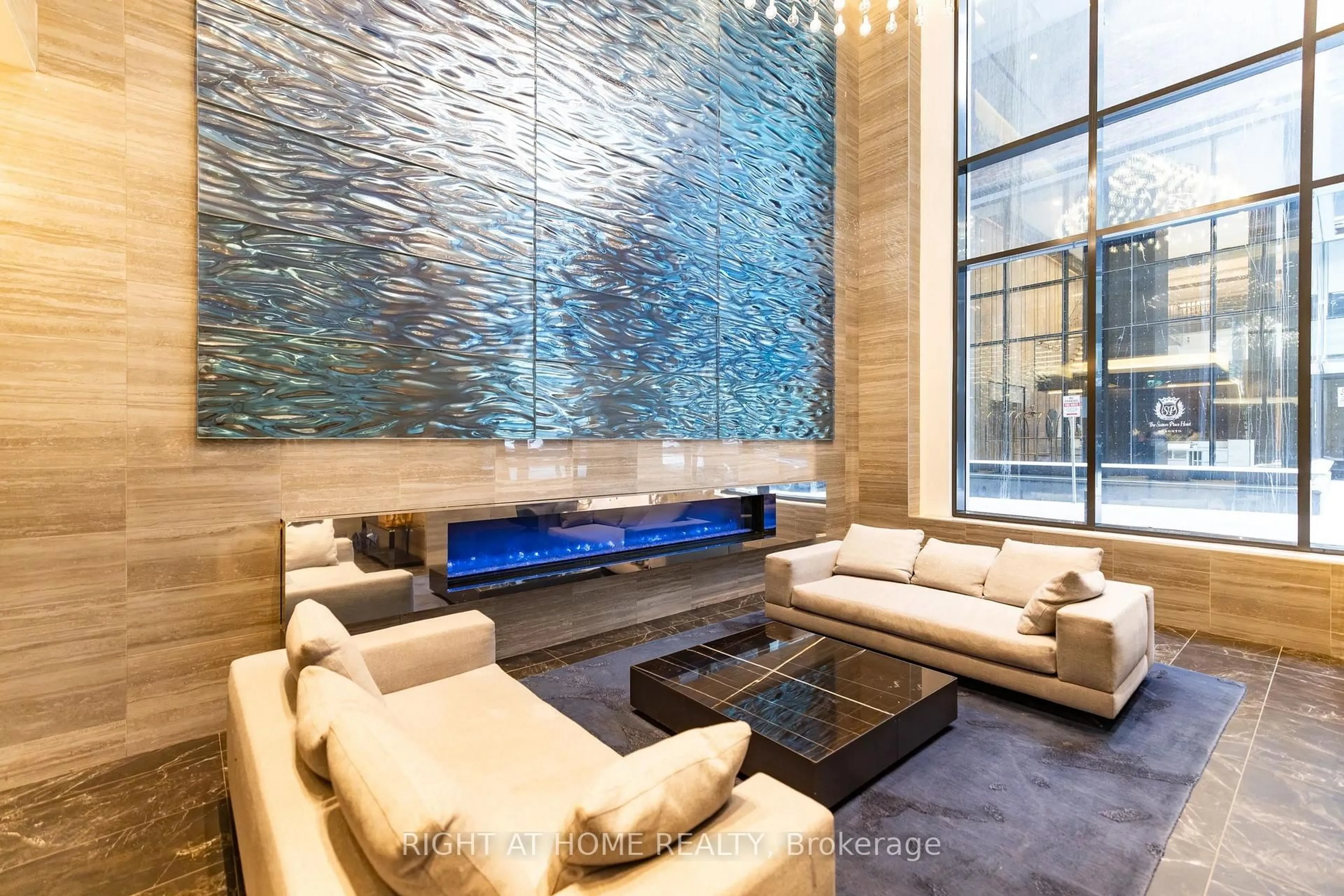Lobby for 115 Blue Jays Way #3215, Toronto Ontario M5V 0N4