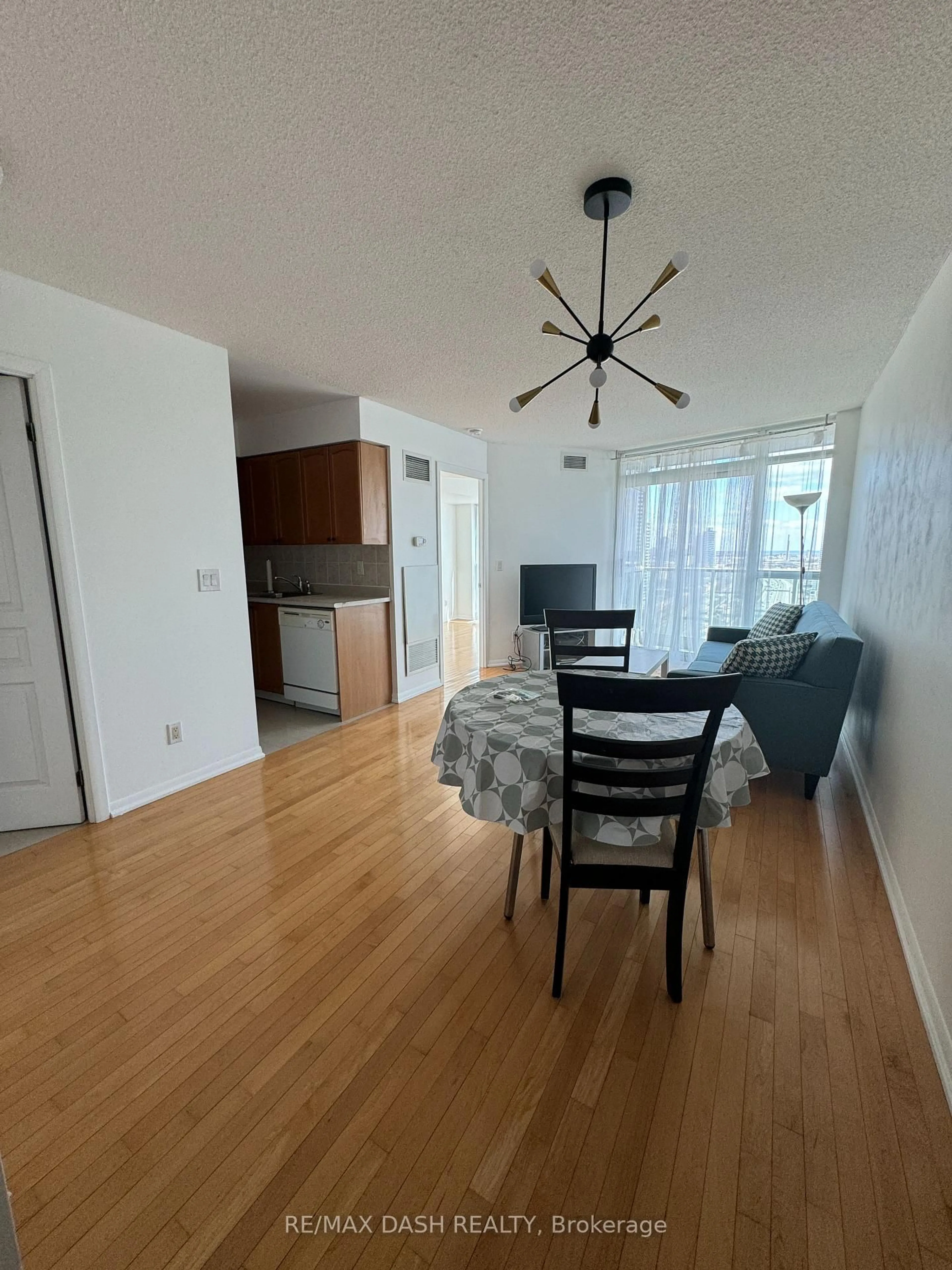 A pic of a room for 18 Yonge St #2809, Toronto Ontario M5E 1Z8