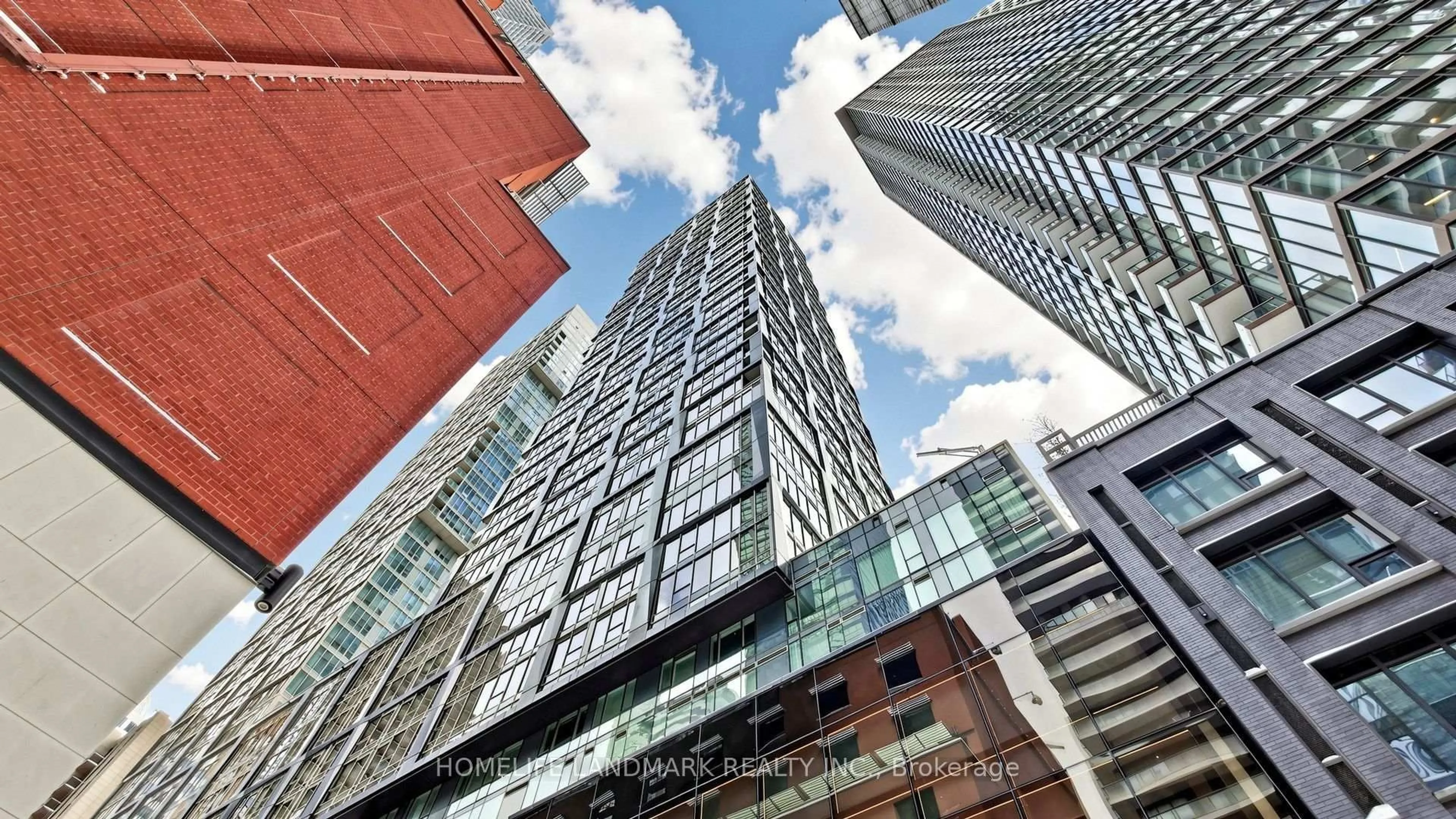 A pic from outside/outdoor area/front of a property/back of a property/a pic from drone, building for 35 Mercer St #1314, Toronto Ontario M5V 1H2
