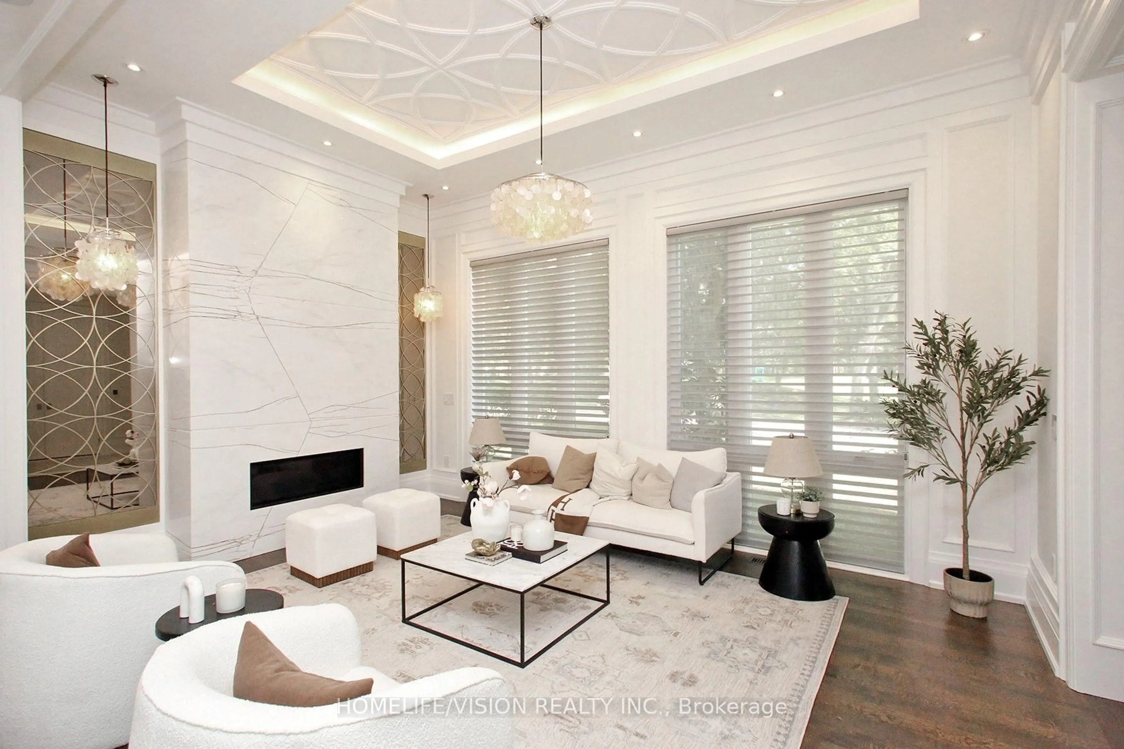 Living room with furniture, ceramic/tile floor for 35 Longwood Dr, Toronto Ontario M3B 1T9