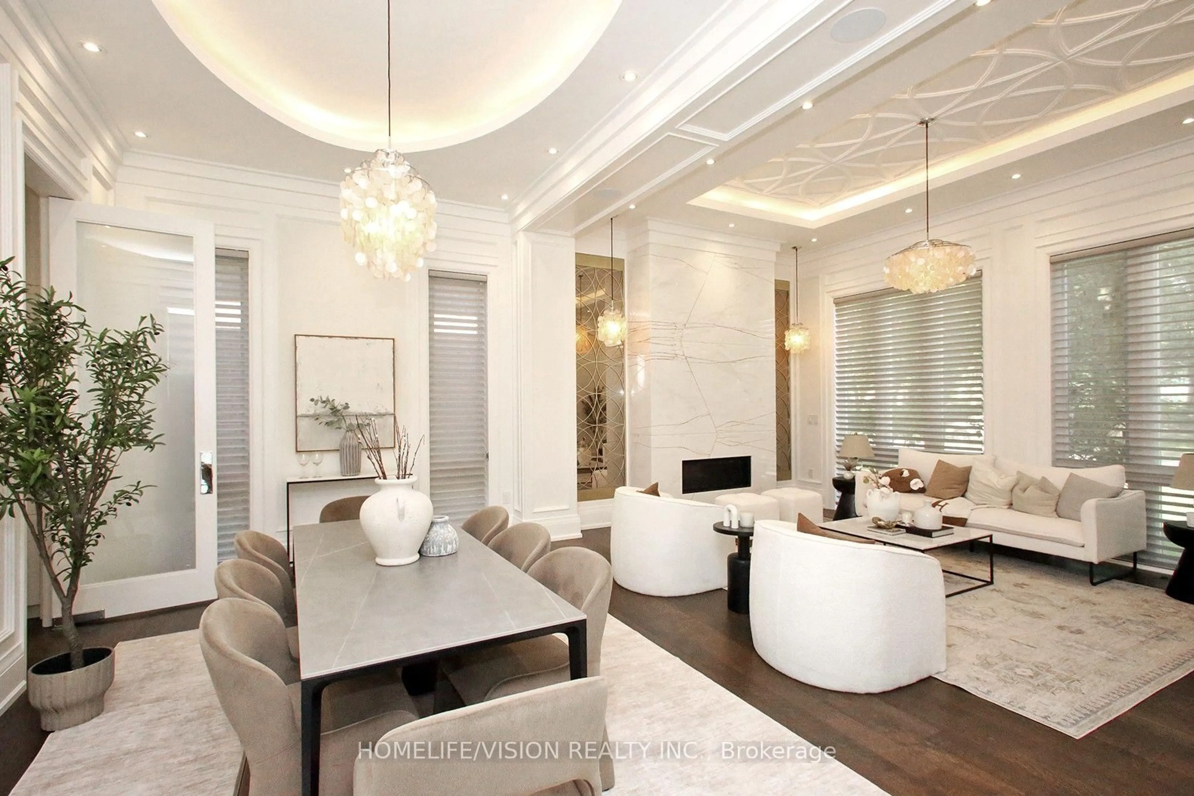 Living room with furniture, unknown for 35 Longwood Dr, Toronto Ontario M3B 1T9