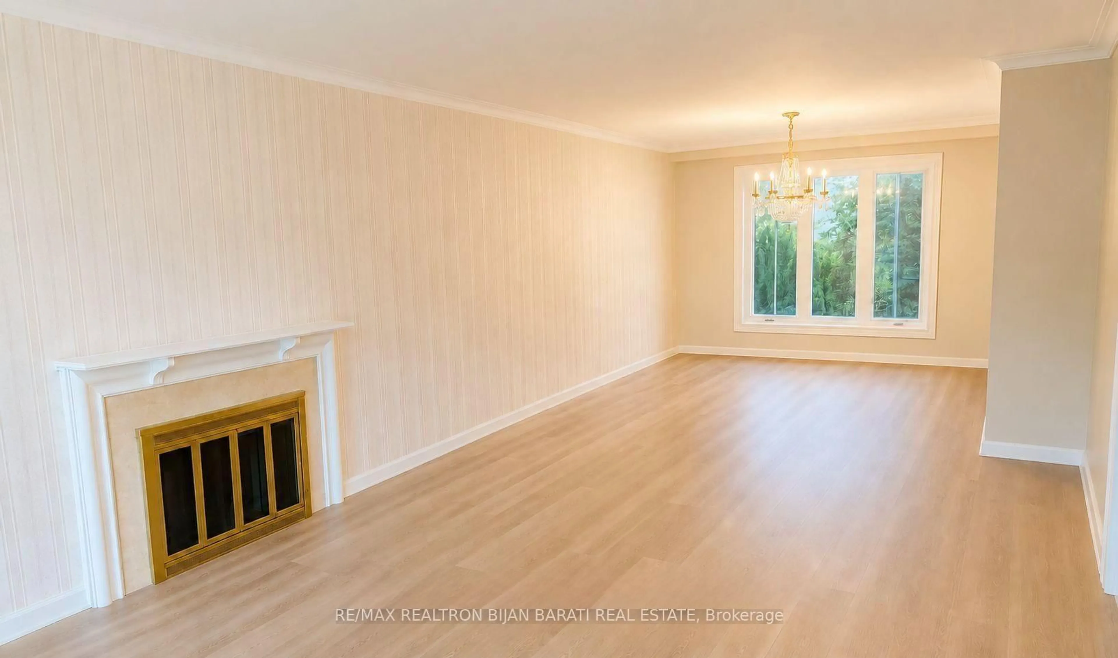 A pic of a room for 33 Sumner Heights Dr, Toronto Ontario M2K 1Y2