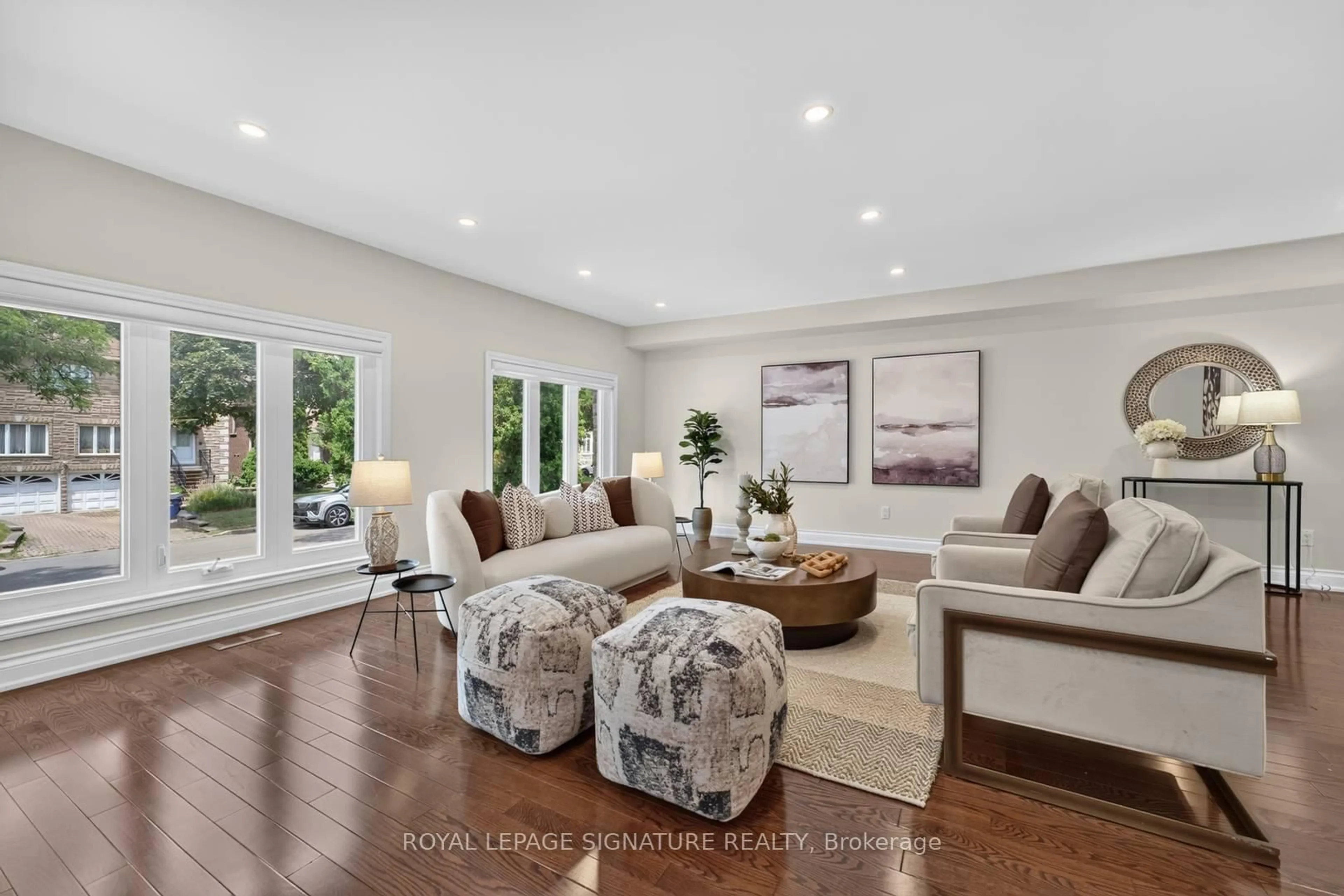 Living room with furniture, unknown for 253 Byng Ave, Toronto Ontario M2N 4L4