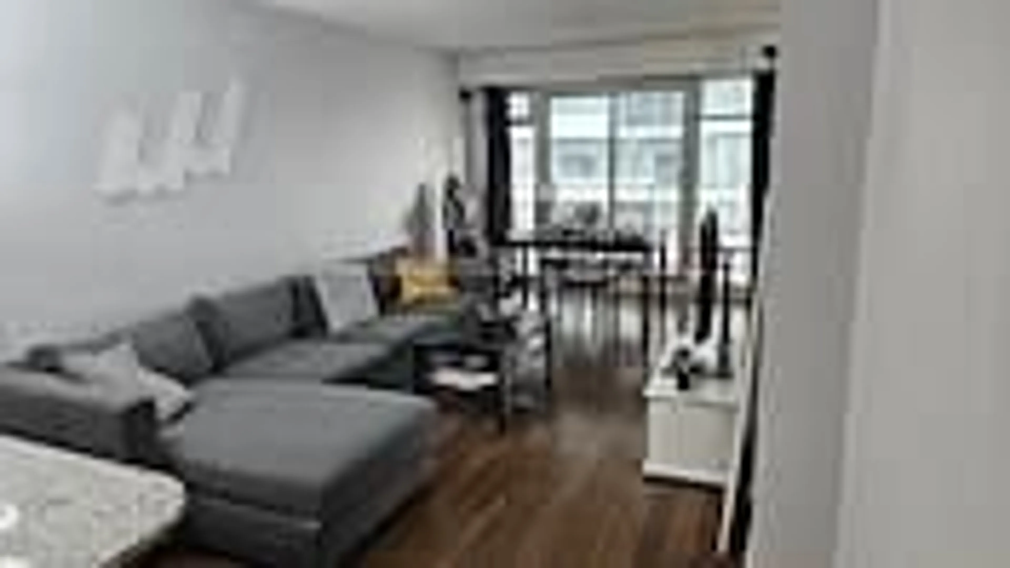 Living room with furniture, unknown for 2191 Yonge St #3210, Toronto Ontario M4S 3H8