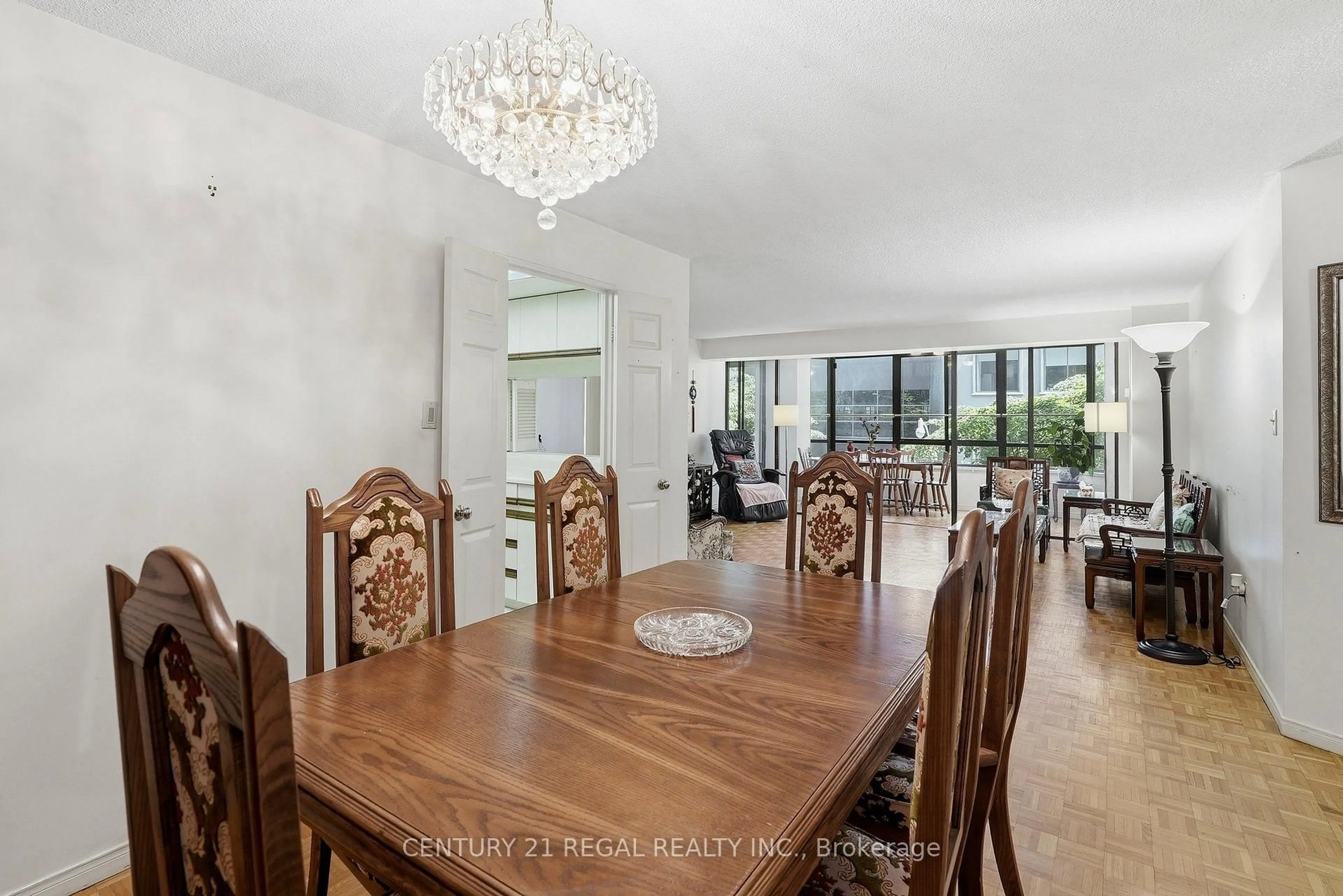 Dining room, unknown for 280 Simcoe St #306, Toronto Ontario M5T 2Y5