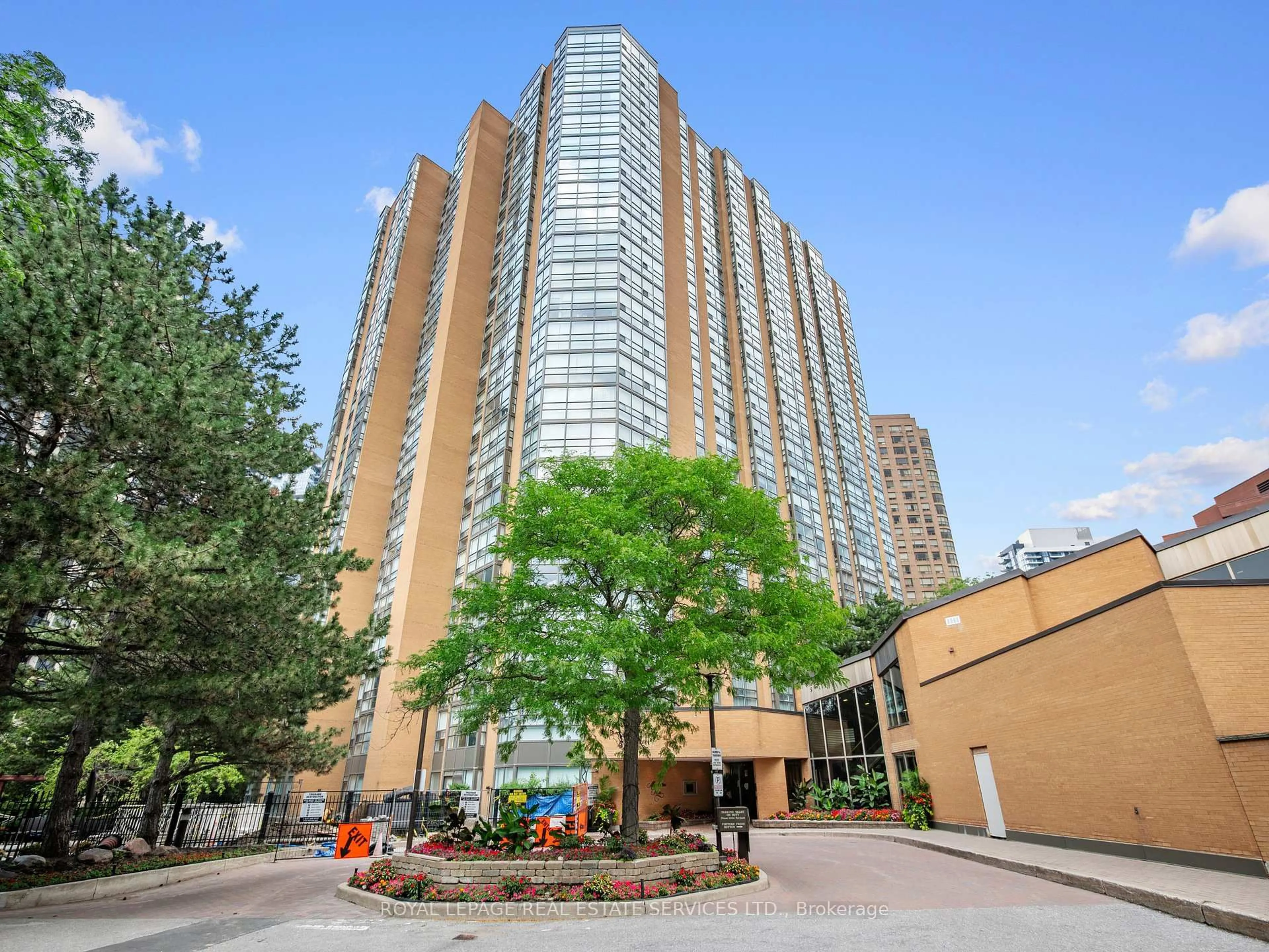 Unknown for 131 Beecroft Rd #1404, Toronto Ontario M2N 6G9