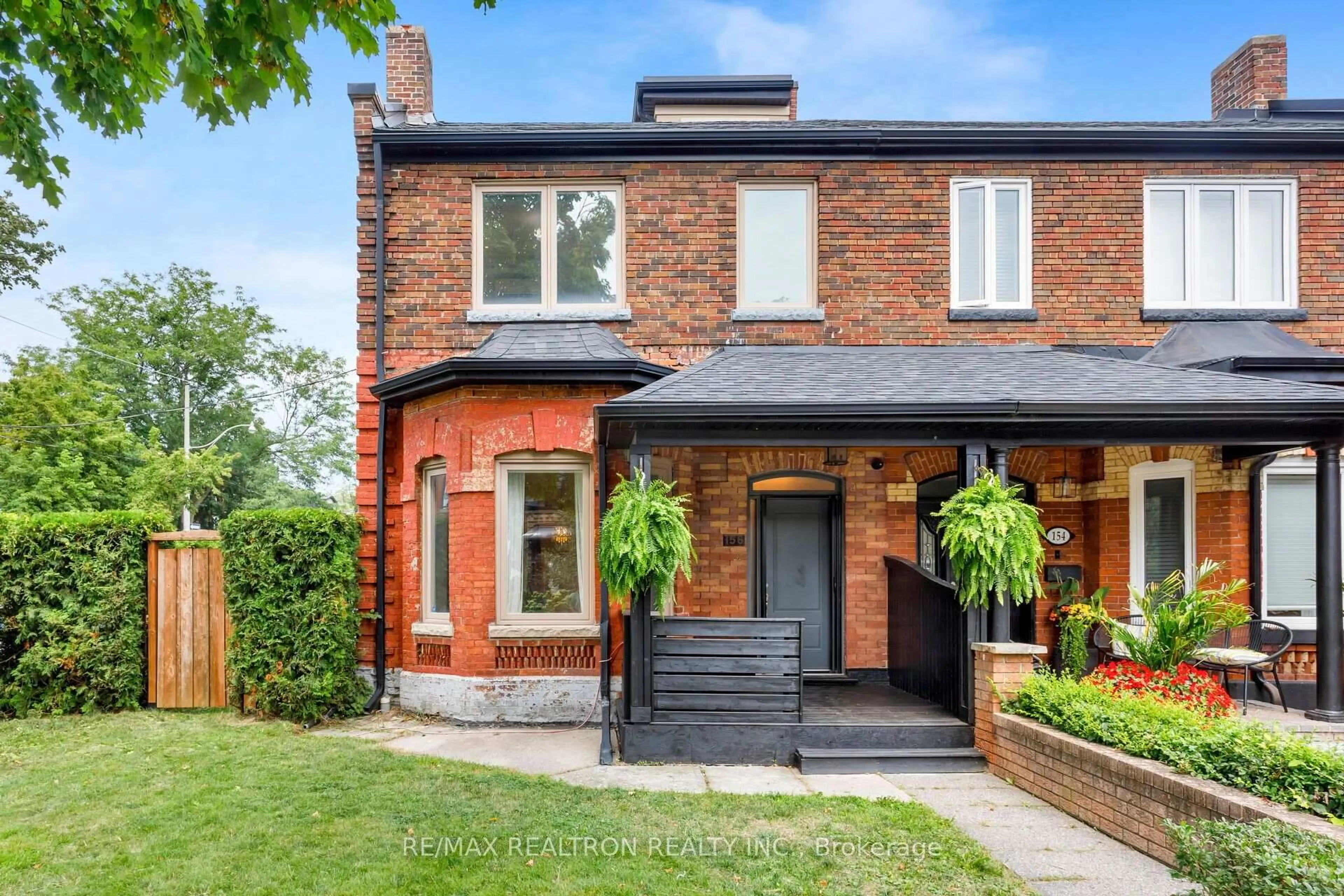 Home with brick exterior material, street for 156 Argyle St, Toronto Ontario M6J 1P1