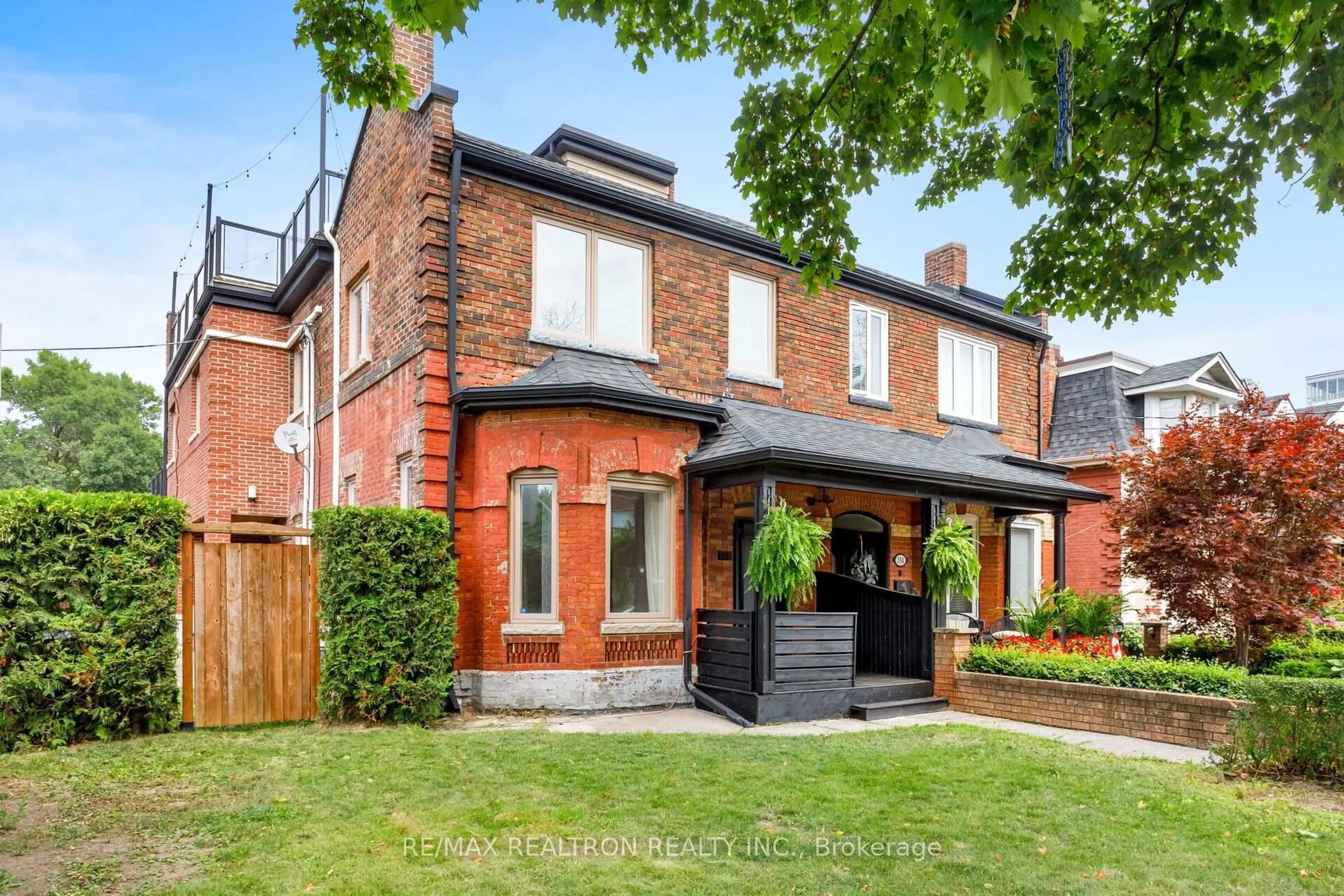 Home with brick exterior material, street for 156 Argyle St, Toronto Ontario M6J 1P1