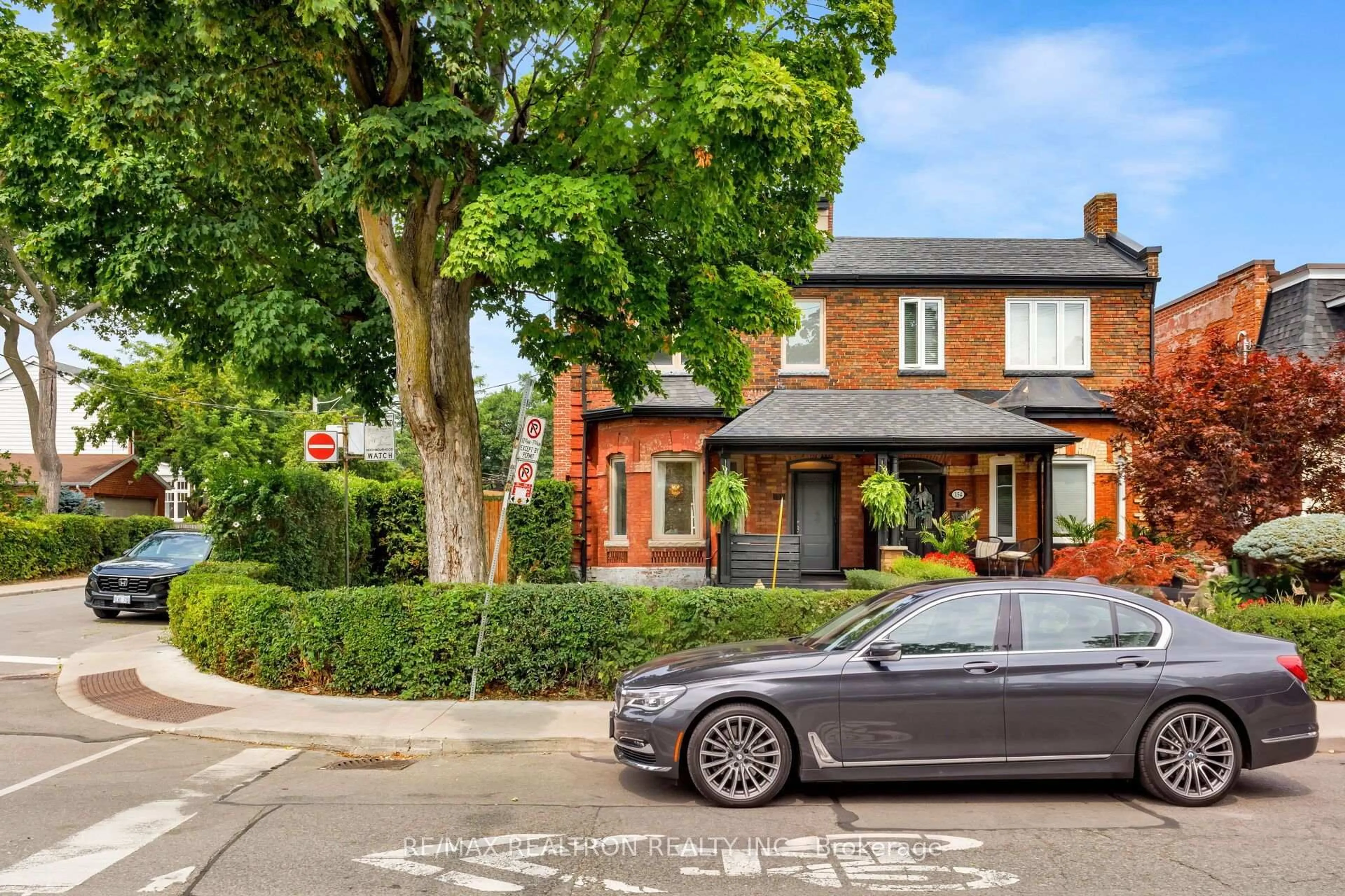 Home with brick exterior material, street for 156 Argyle St, Toronto Ontario M6J 1P1