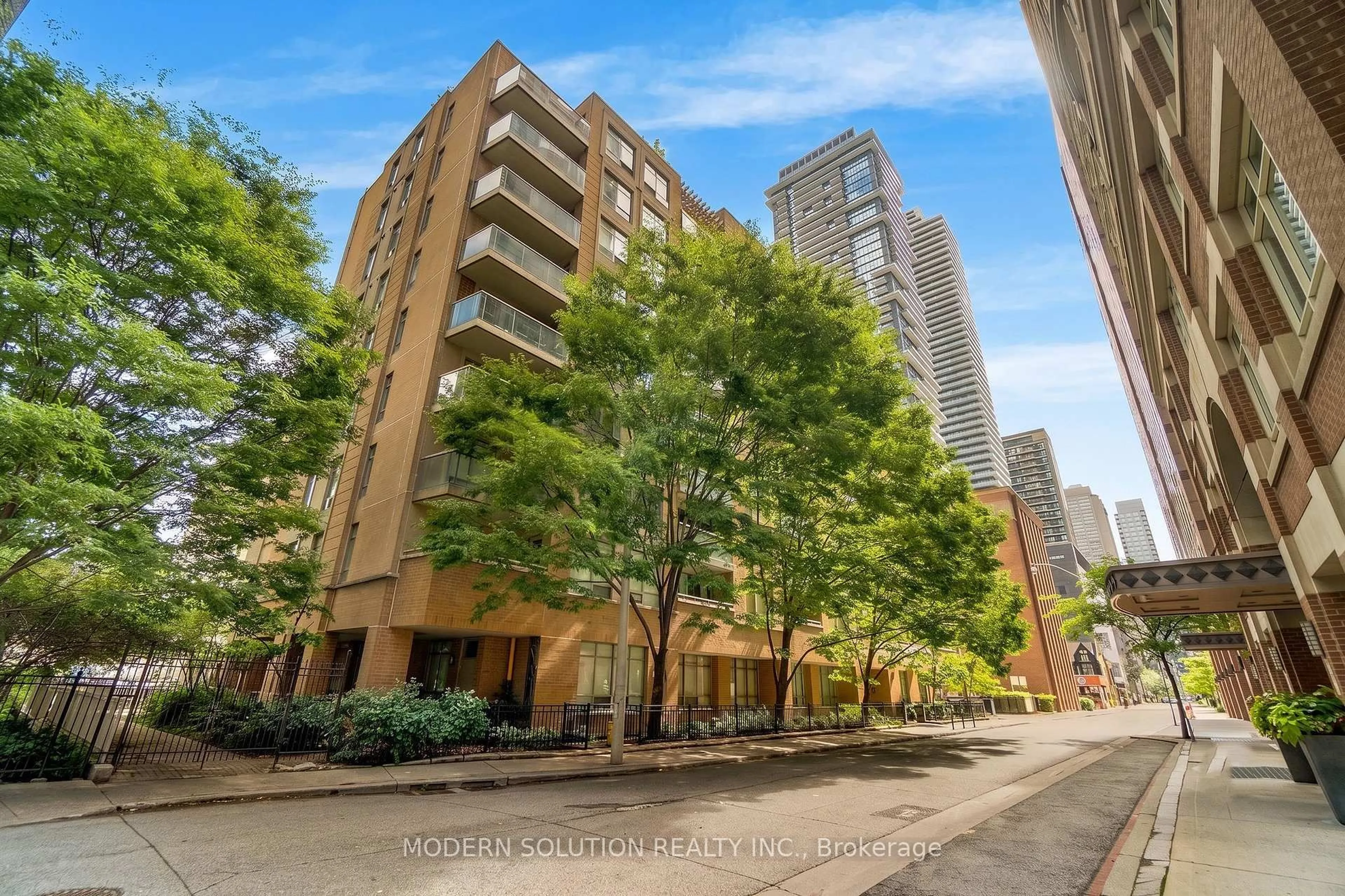 Patio, unknown for 99 Hayden St #201, Toronto Ontario M4Y 3B4