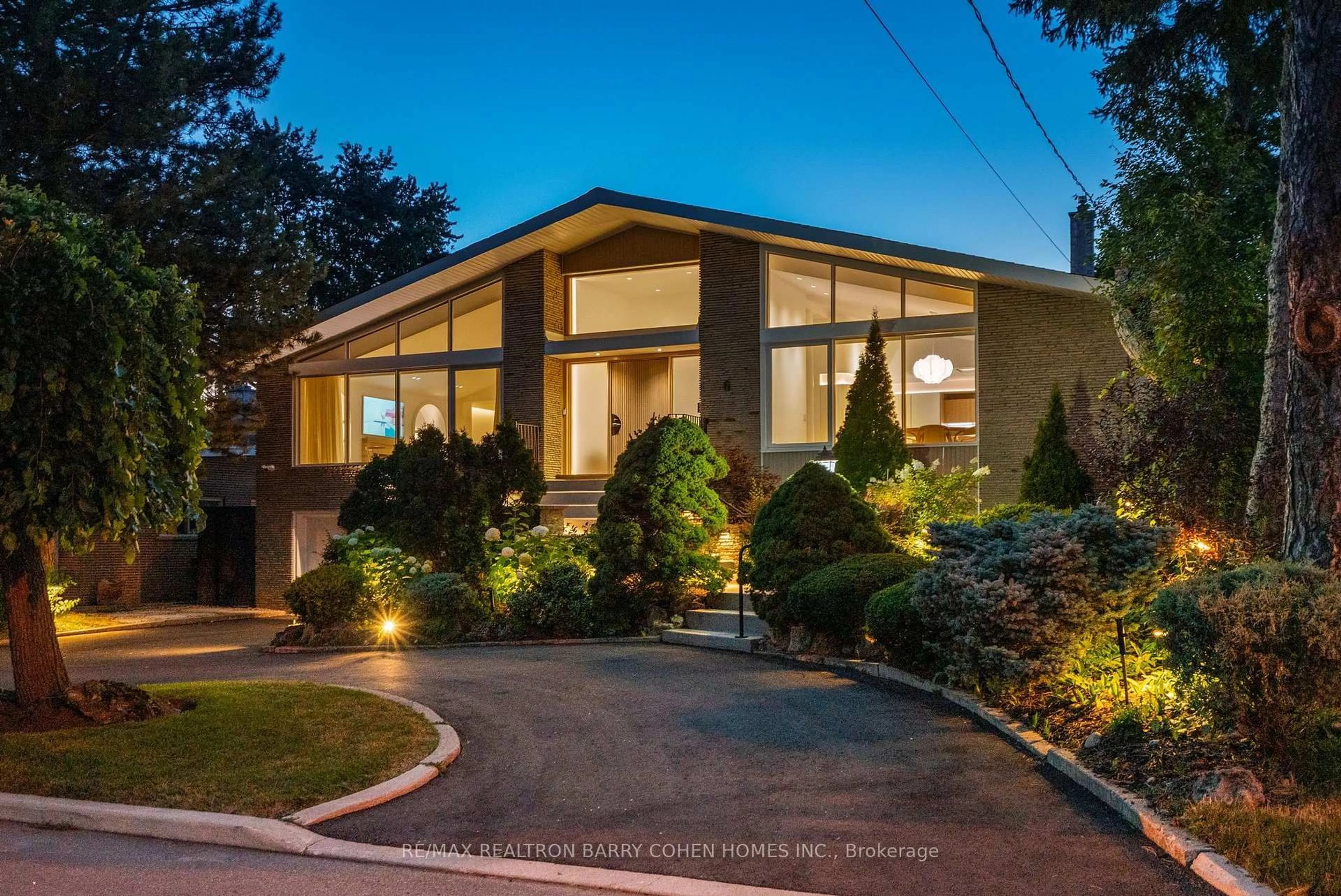 Unknown for 6 Denmark Cres, Toronto Ontario M2R 1J4