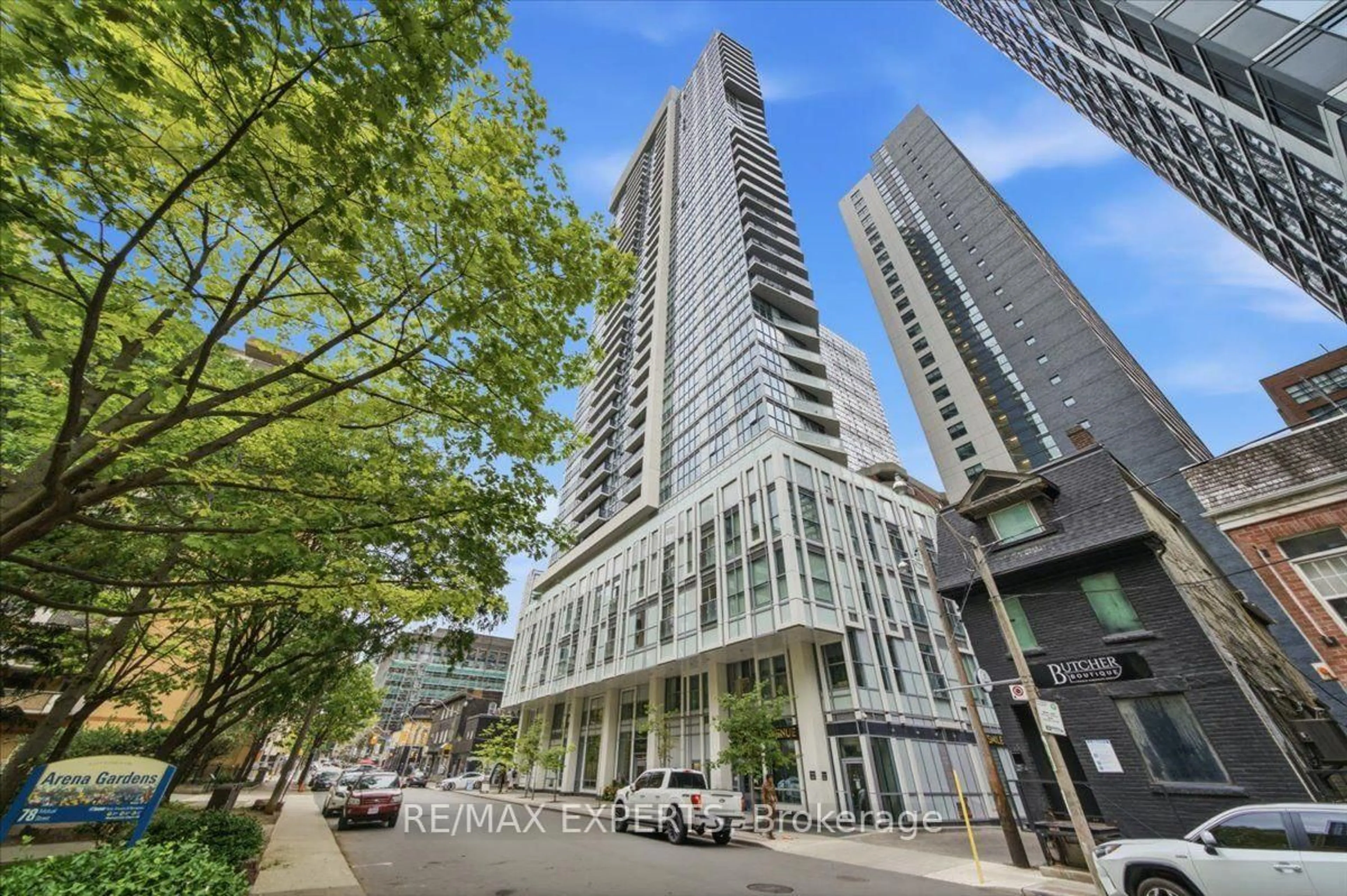 Unknown for 77 Mutual St #401, Toronto Ontario M5B 0B9