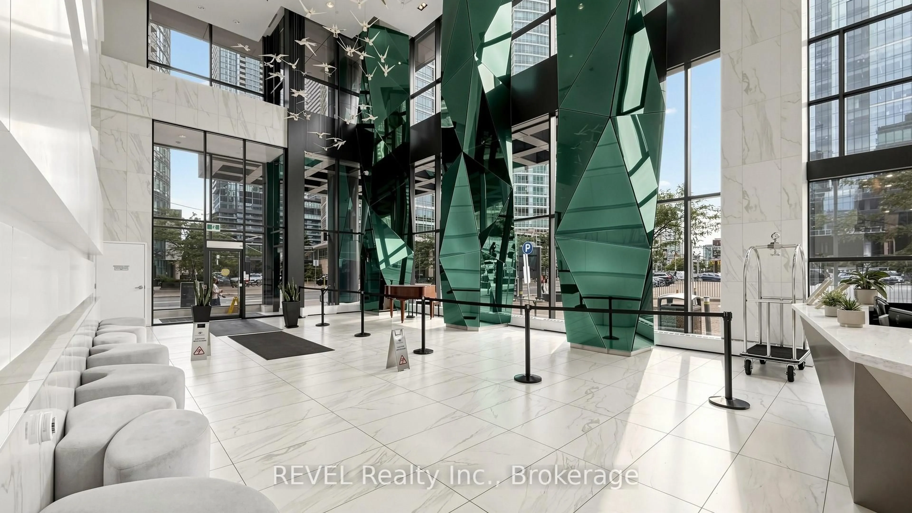 Indoor foyer for 352 Front St #306, Toronto Ontario M5V 0K3