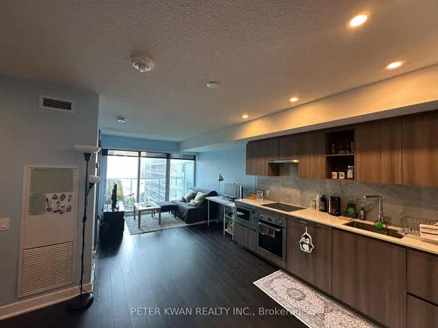 19 Bathurst St #1007, Toronto 5