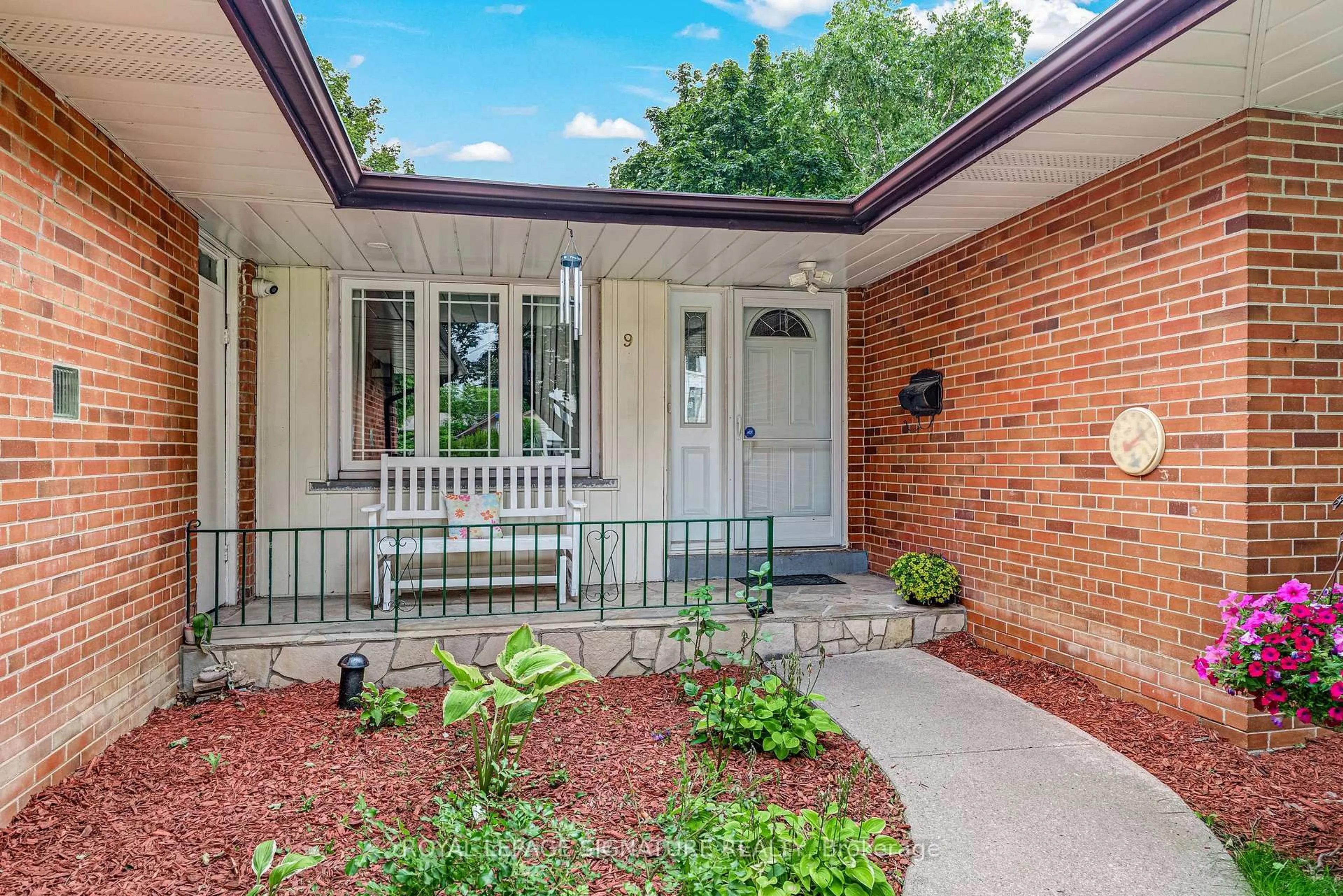 Home with brick exterior material, street for 9 Bunty Lane, Toronto Ontario M2K 1W4