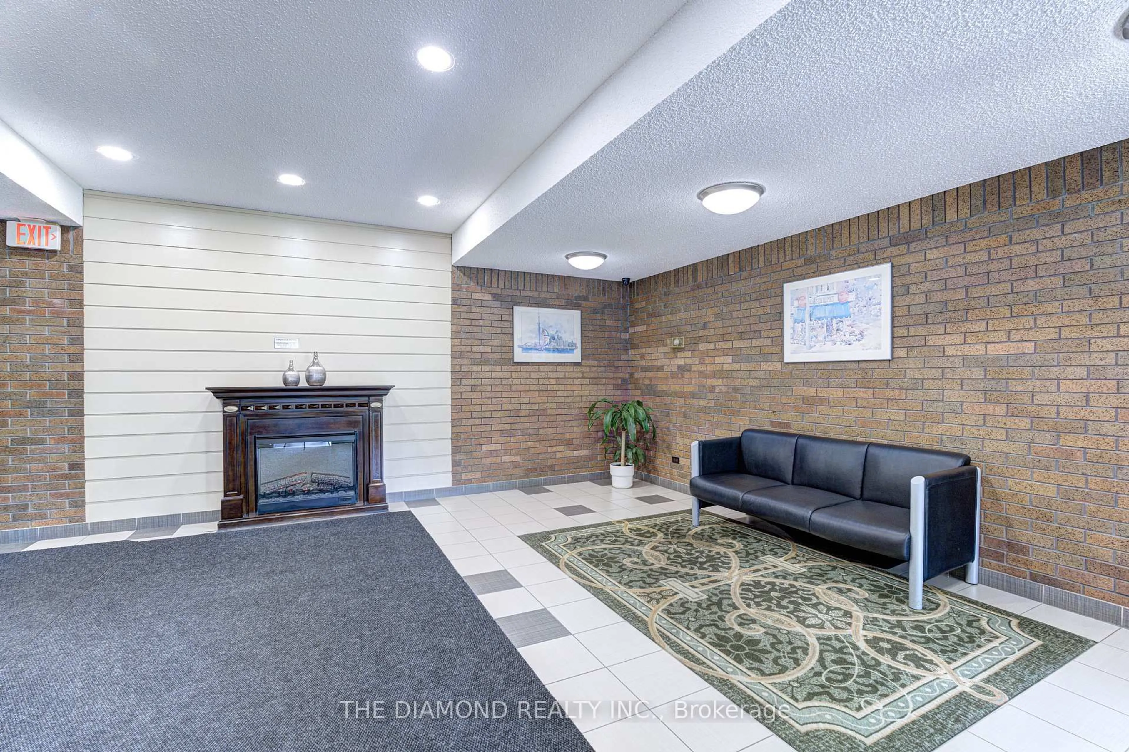 Lobby for 40 Sunrise Ave #301, Toronto Ontario M4A 2R4