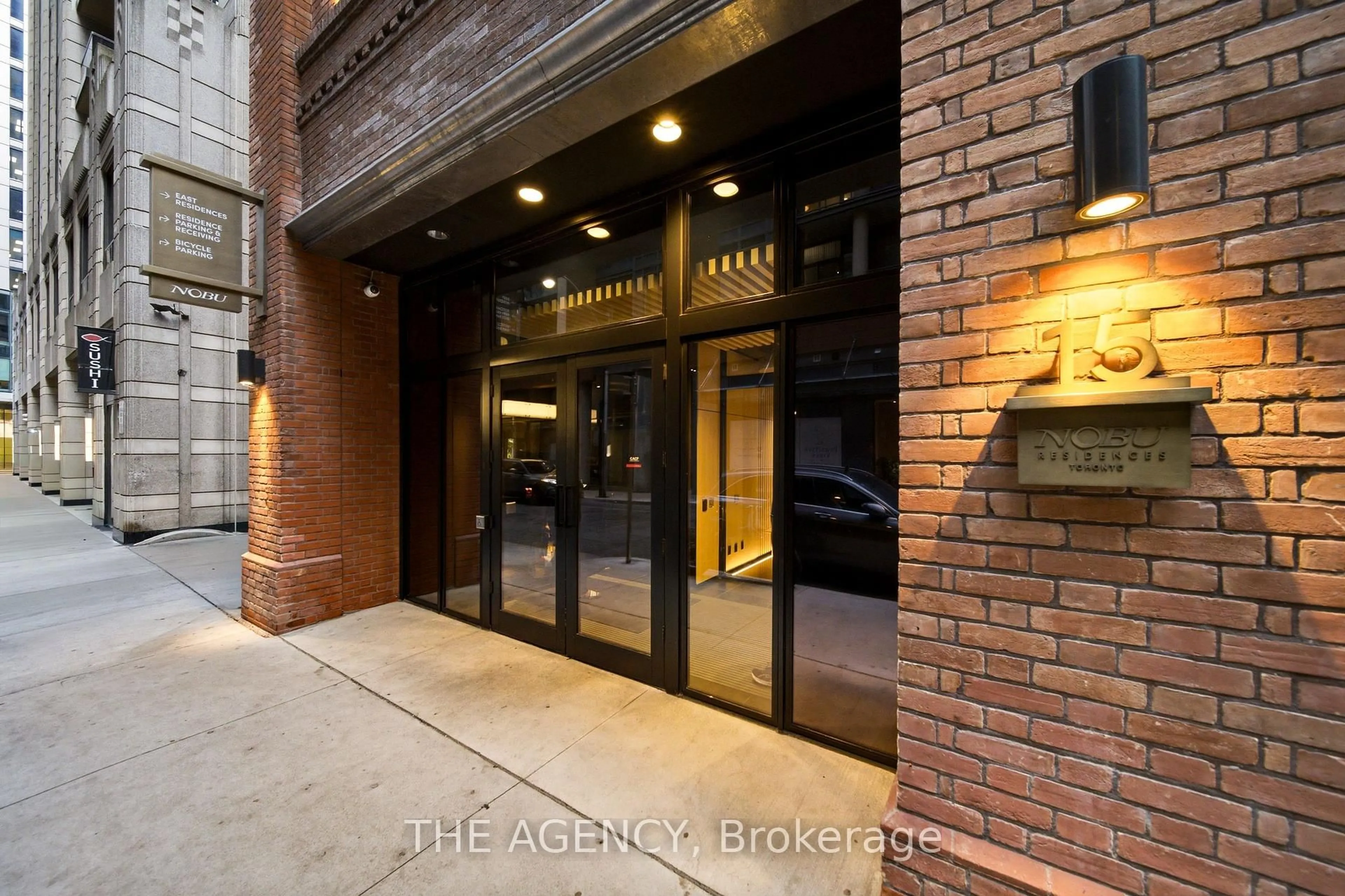 Indoor foyer for 15 Mercer St #2908, Toronto Ontario M5V 0T8