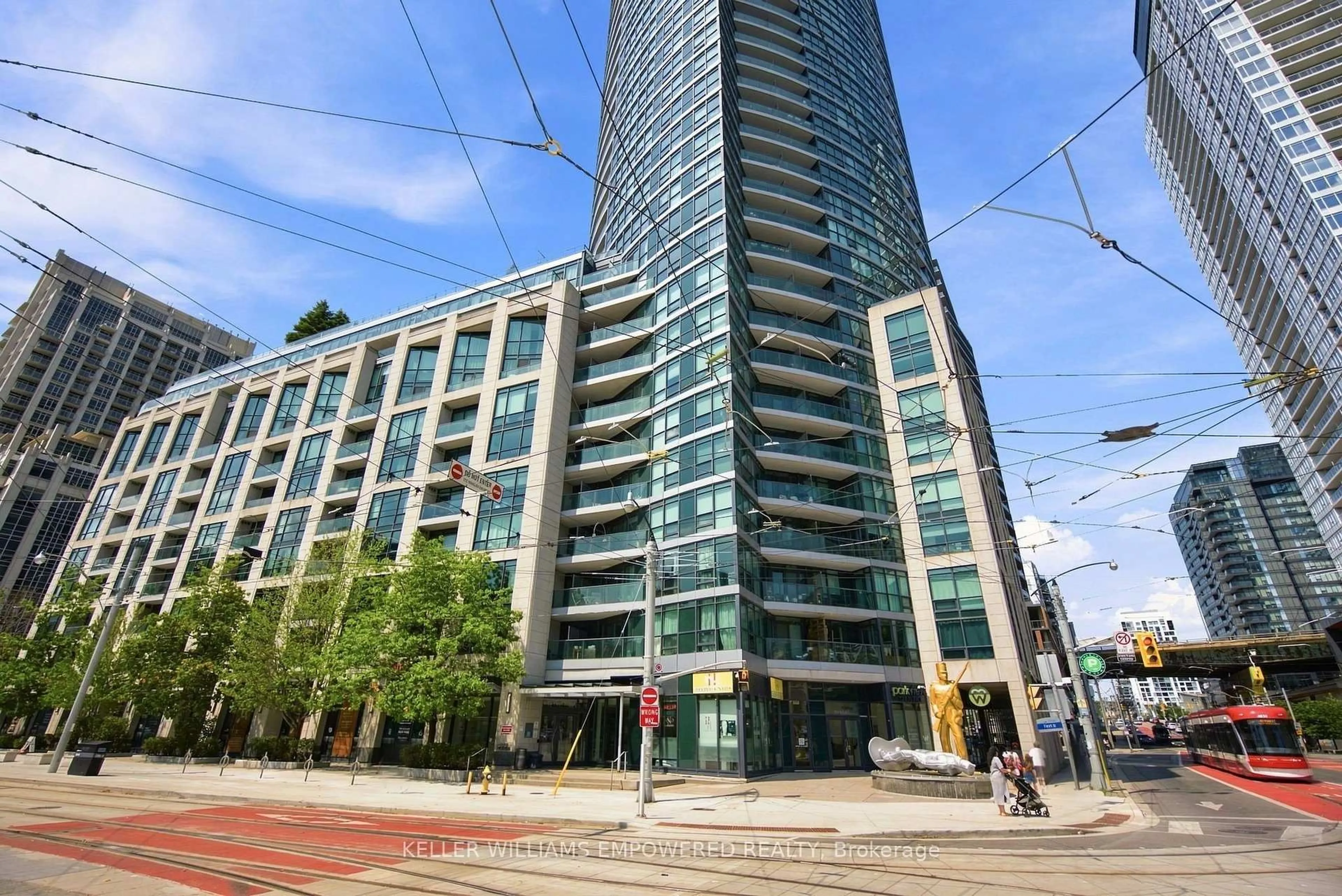 Unknown for 600 Fleet St #1002, Toronto Ontario M5V 1B7