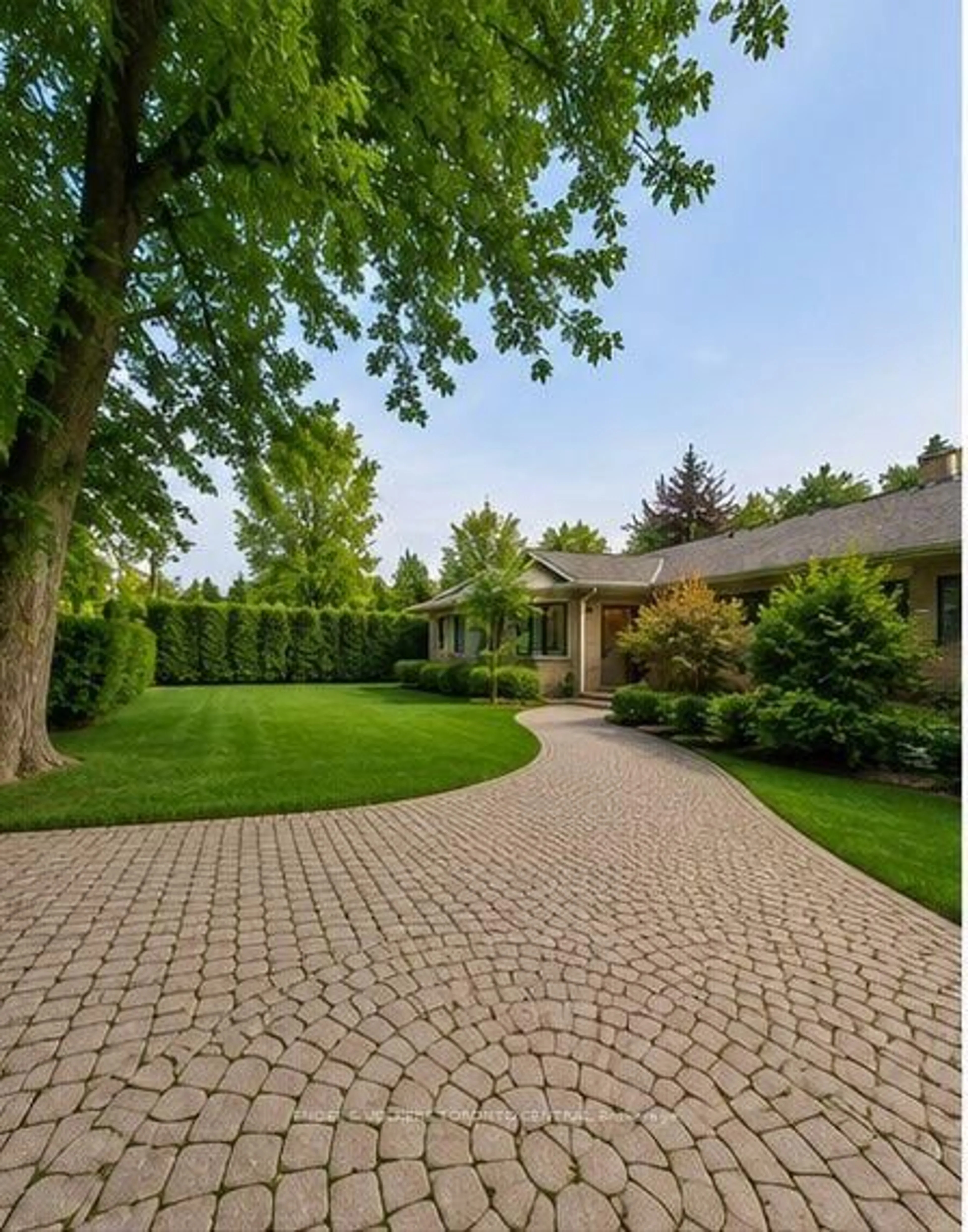 Home with brick exterior material, street for 2424 Bayview Ave, Toronto Ontario M2L 1A3