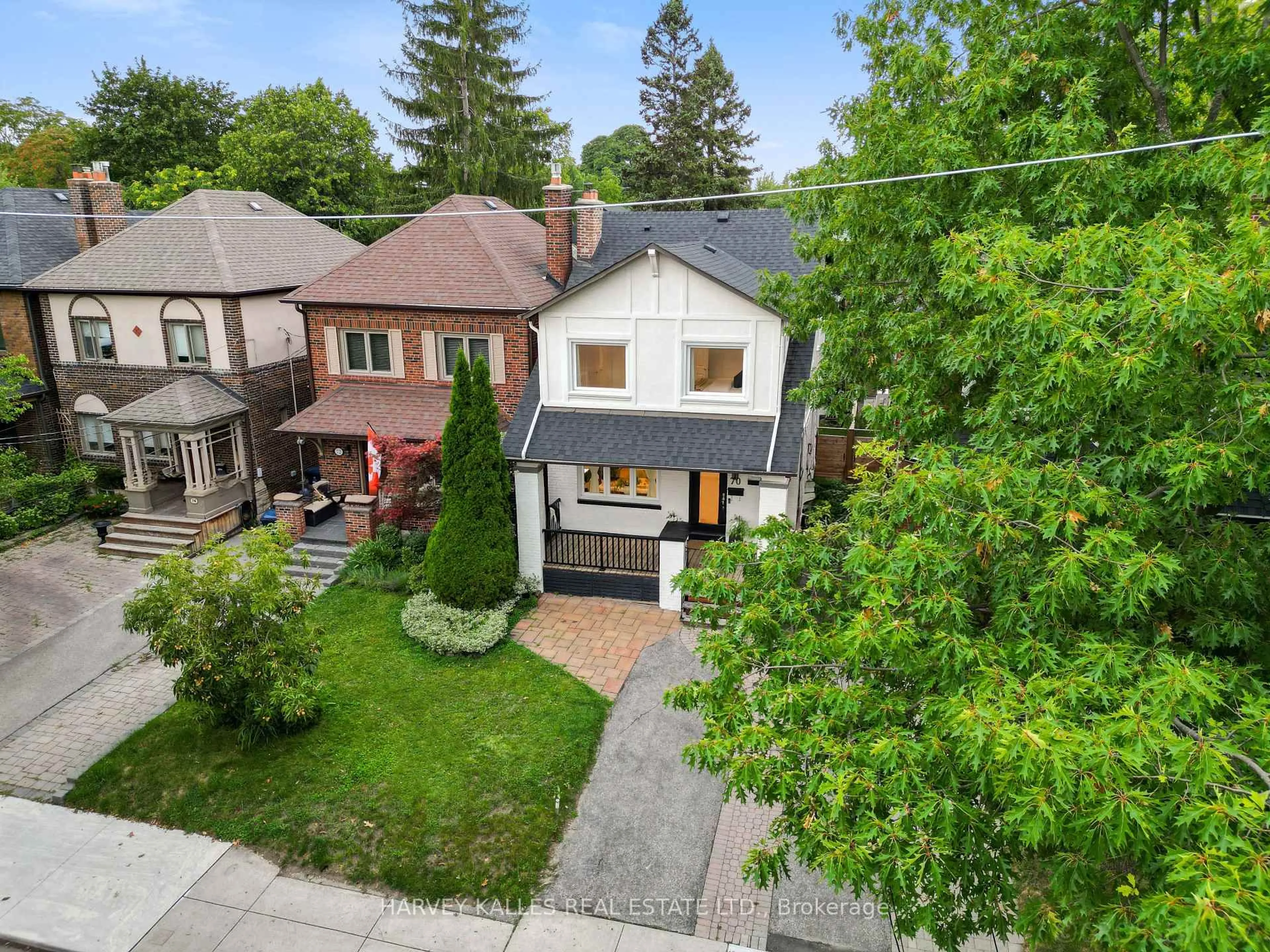 A pic from outside/outdoor area/front of a property/back of a property/a pic from drone, street for 70 Cranbrooke Ave, Toronto Ontario M5M 1M4