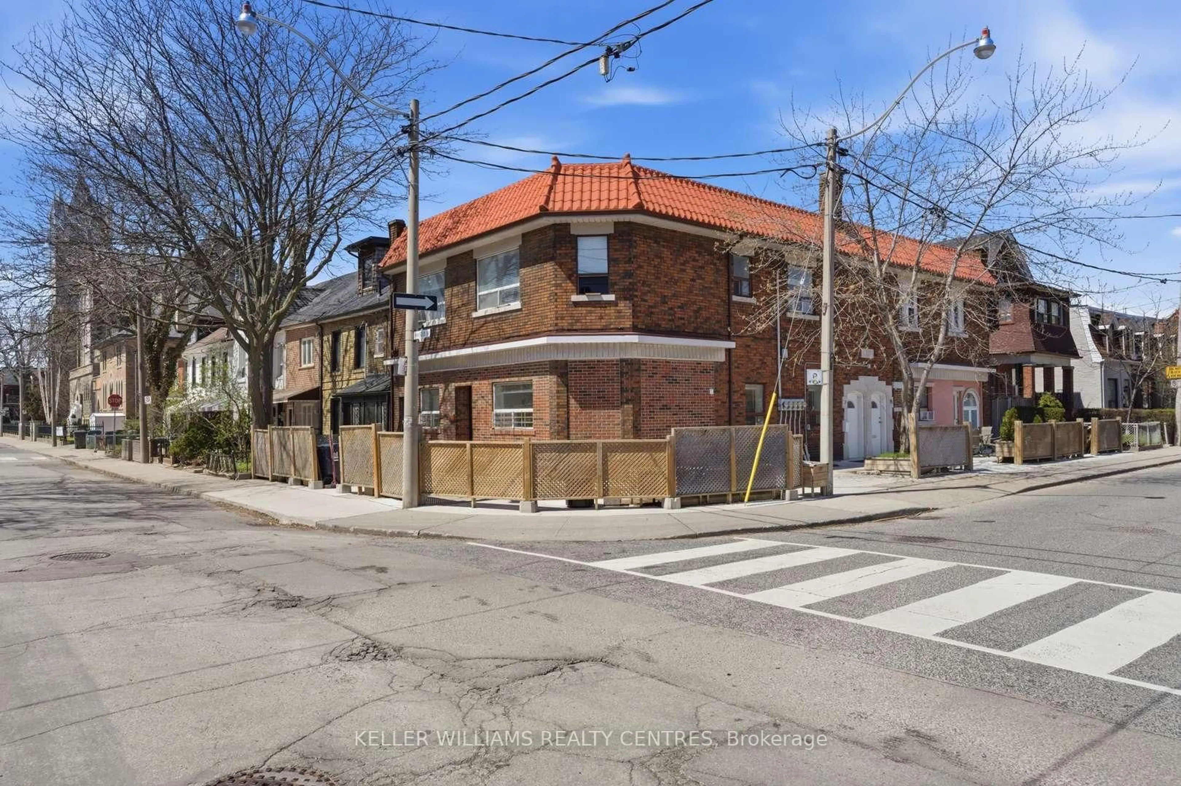 Unknown for 42 Mansfield Ave, Toronto Ontario M6J 2B2