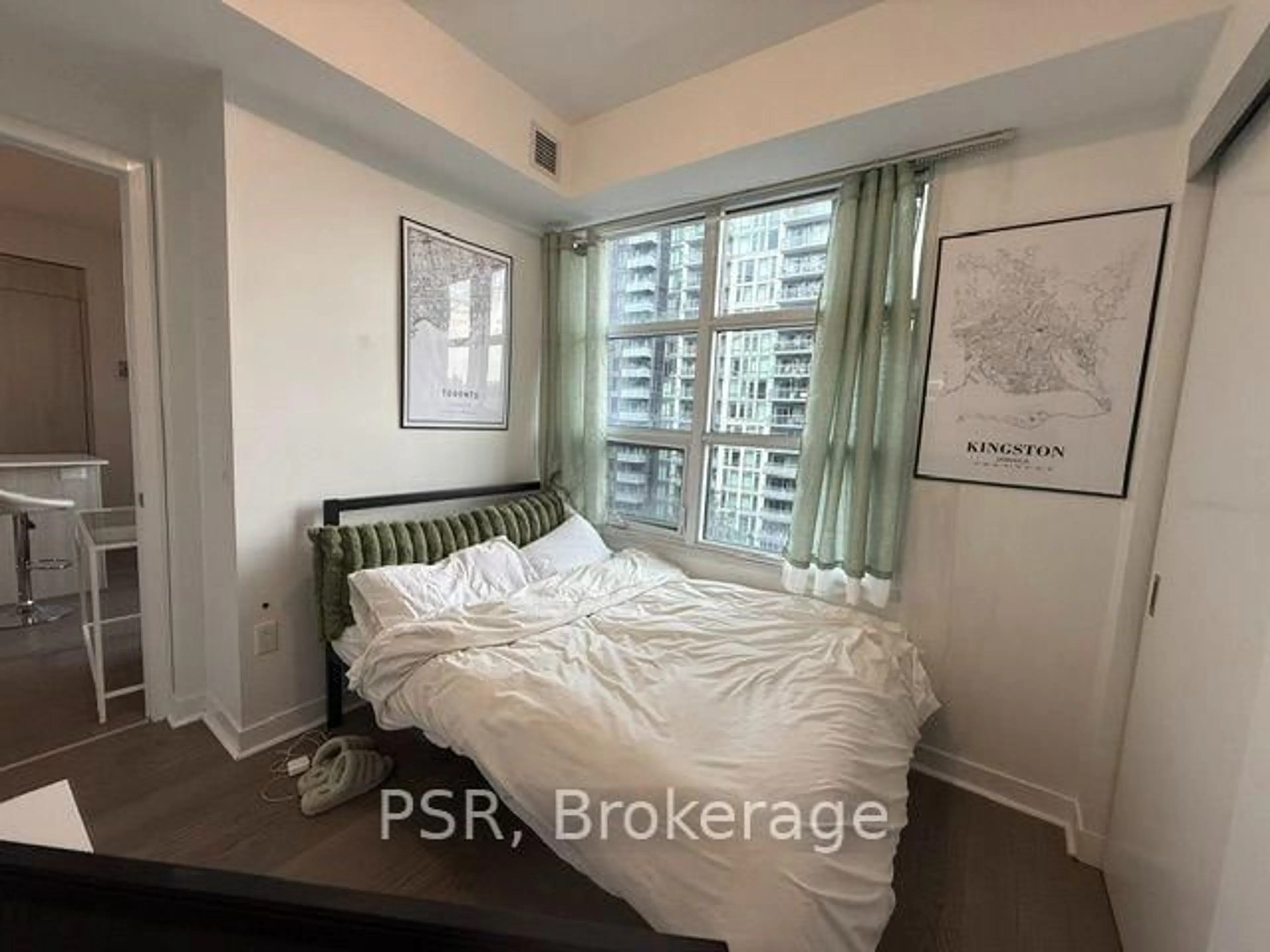 A pic of a room for 501 Adelaide St ##710, Toronto Ontario M5V 0R3