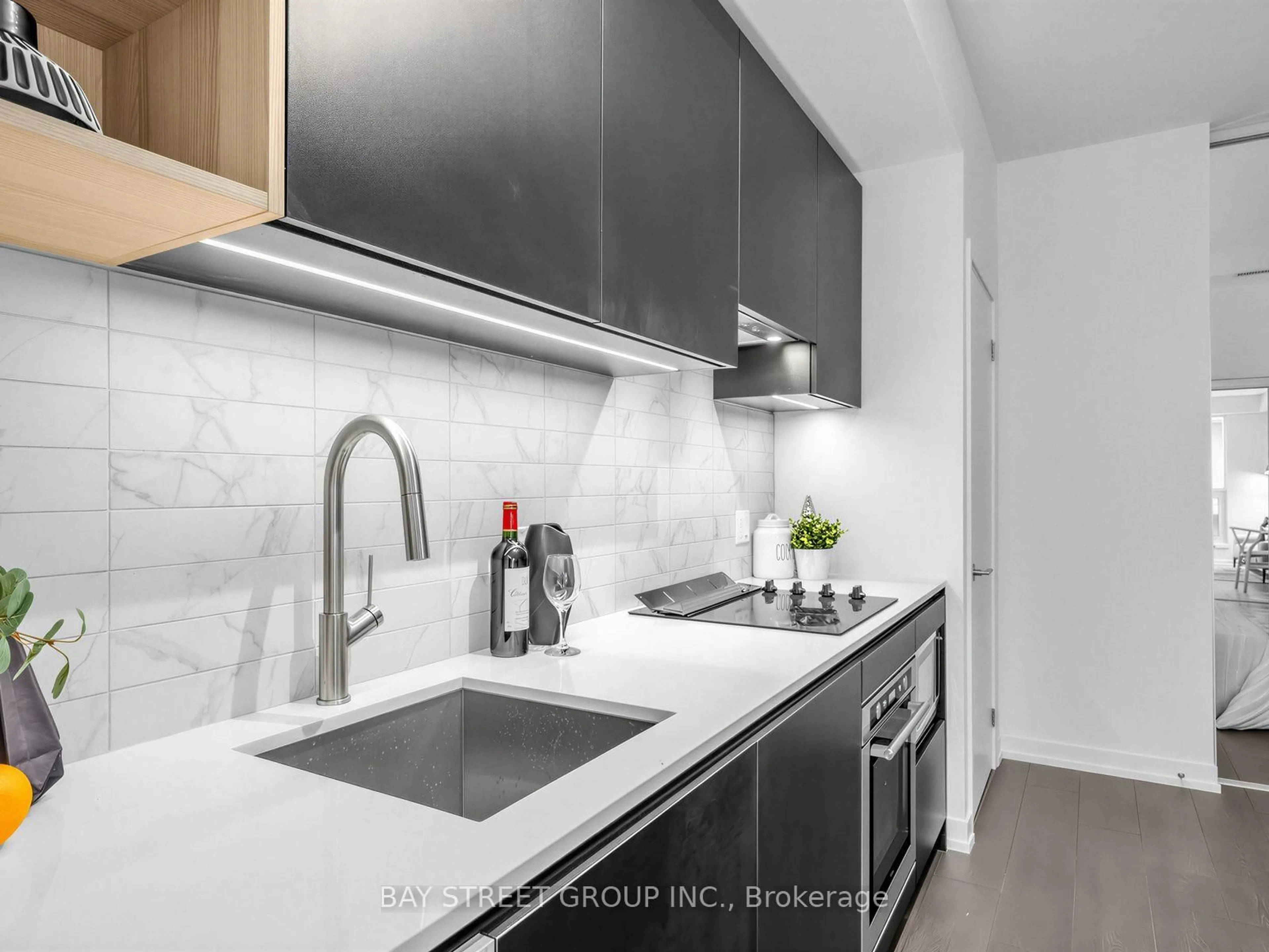 Unknown for 55 Mercer St #318, Toronto Ontario M5V 0W4