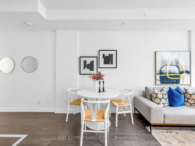 55 Mercer St #318, Toronto 5