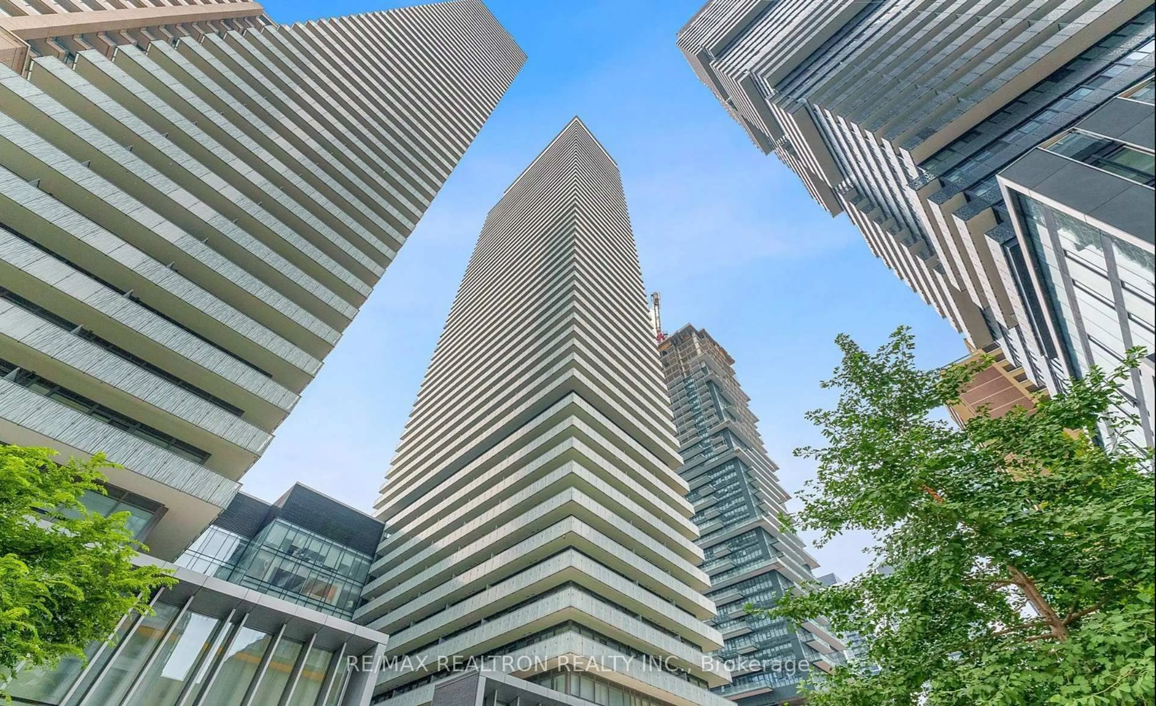 Unknown for 50 Charles St #4904, Toronto Ontario M4Y 1T1