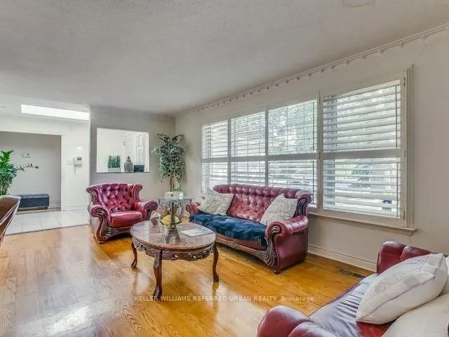 62 Northdale Rd, Toronto 4