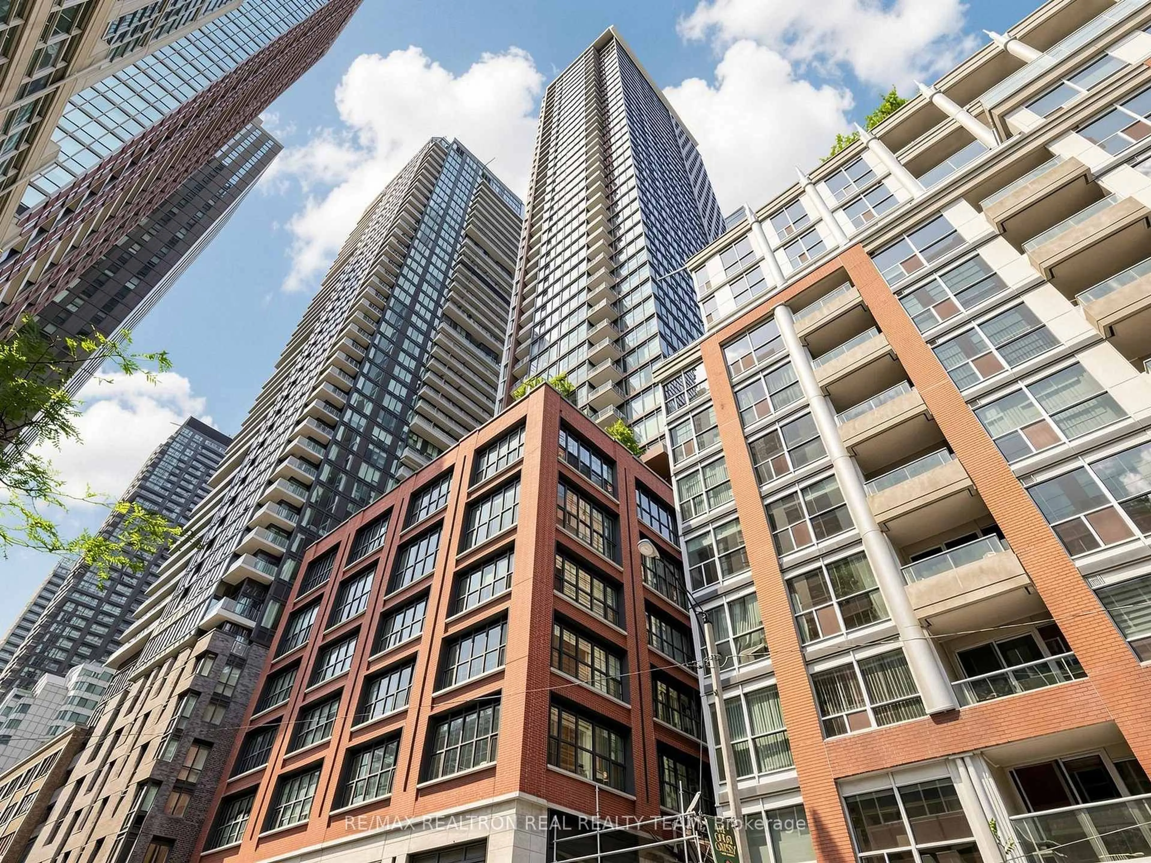 Unknown for 55 Mercer St #2807, Toronto Ontario M5V 1H3
