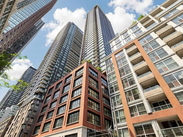 55 Mercer St #2807, Toronto 2